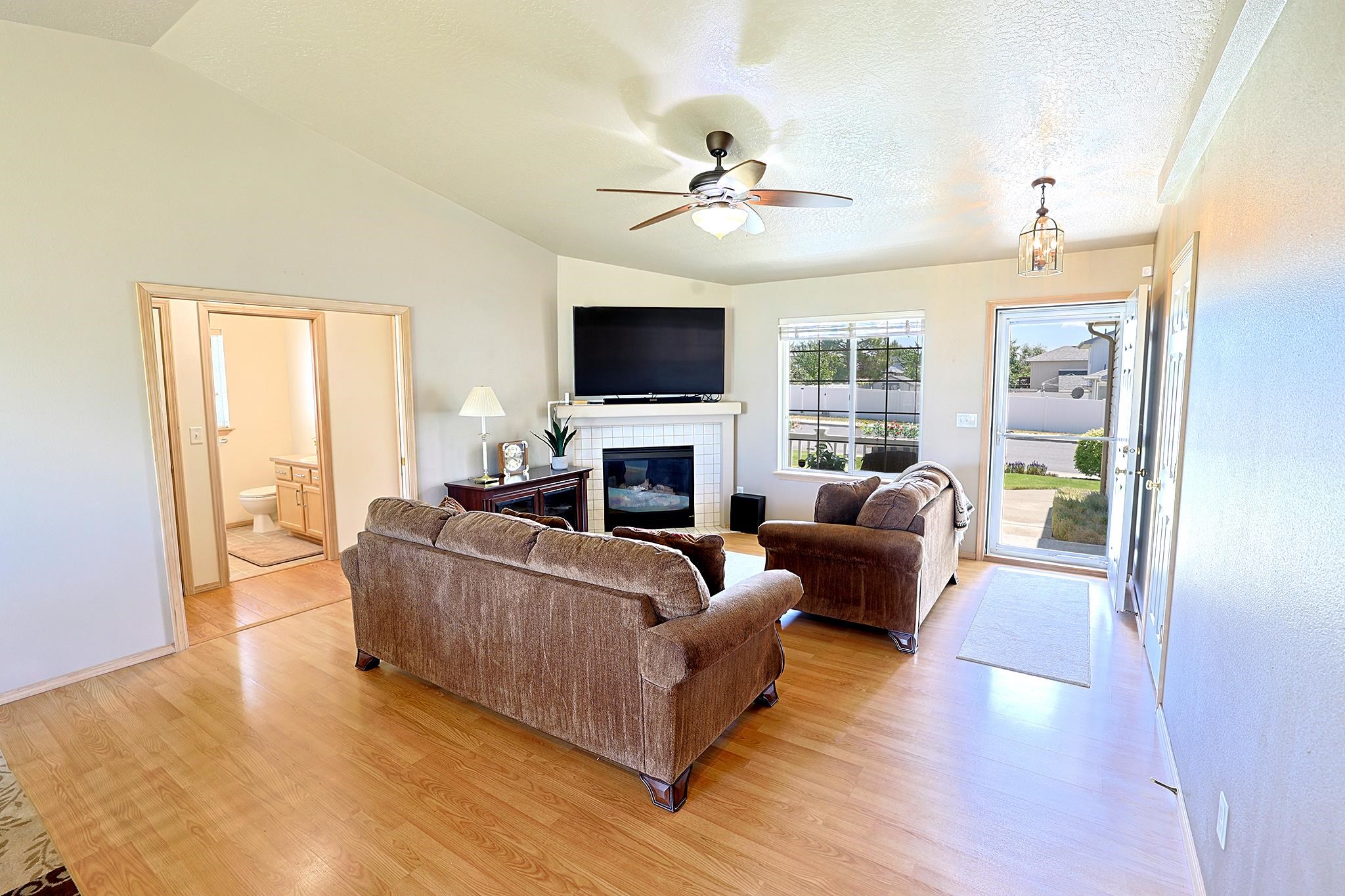 619 E Tara Lee Ave - Photo 5