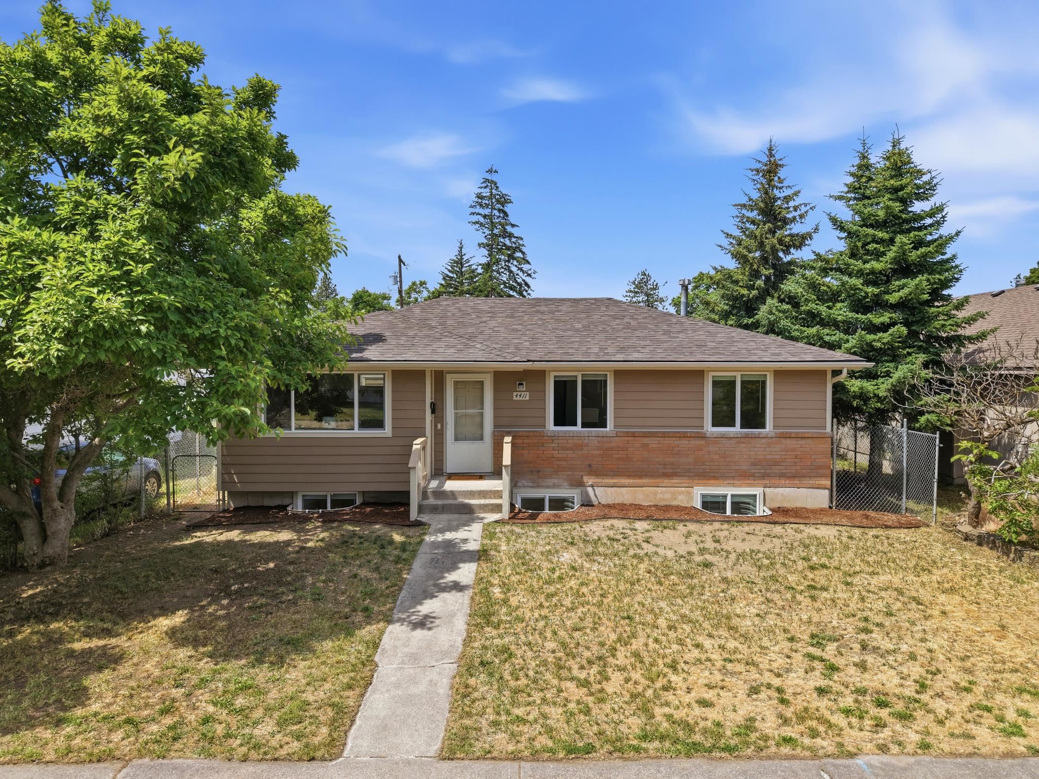 4411 N Whitehouse St - Photo 1