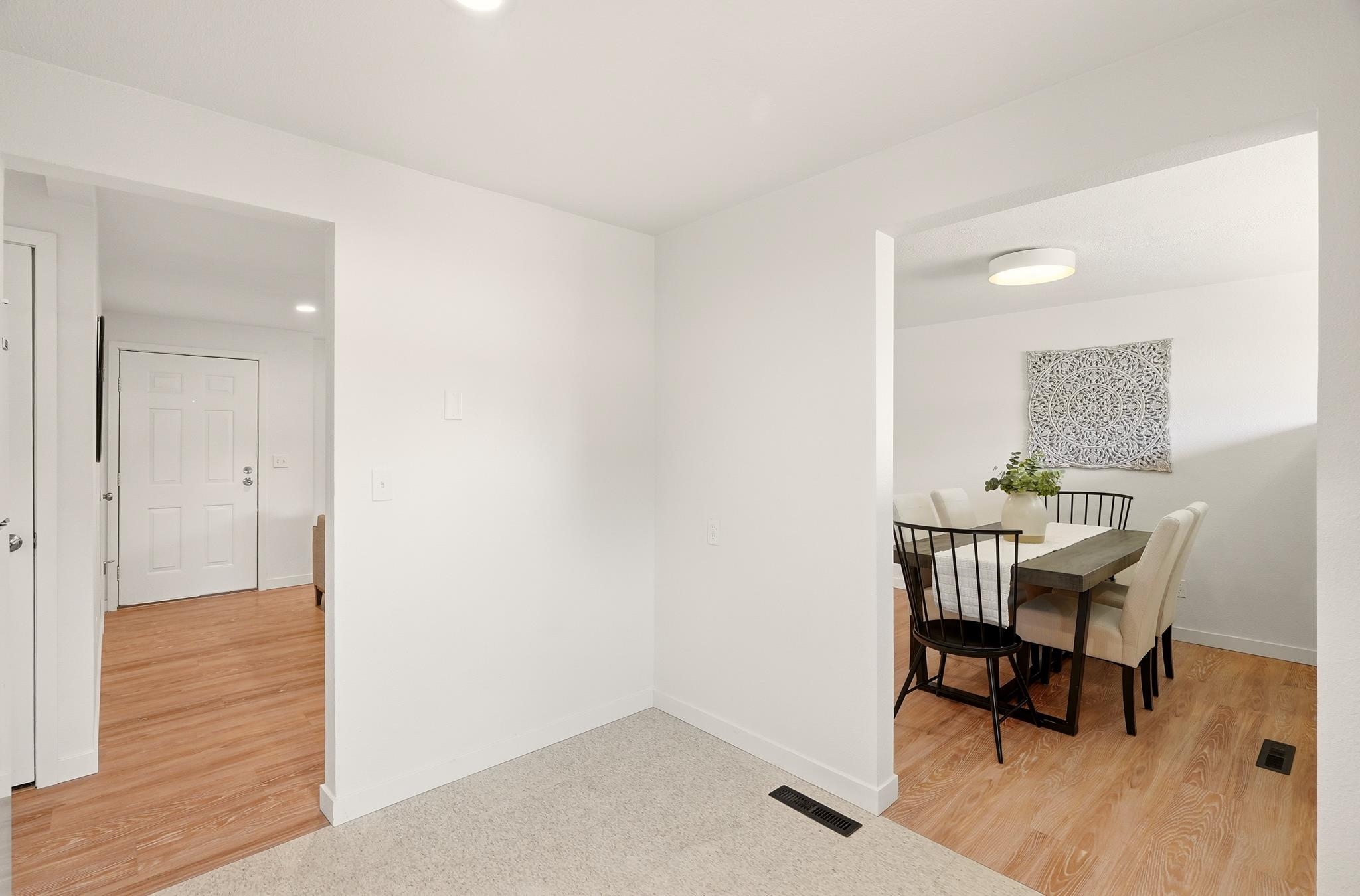 4411 N Whitehouse St - Photo 12