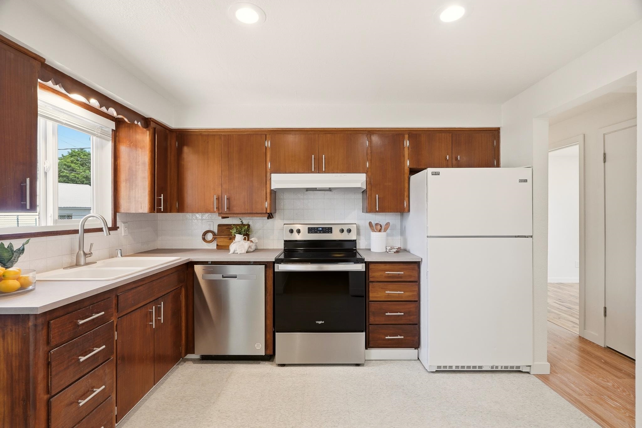 4411 N Whitehouse St - Photo 8