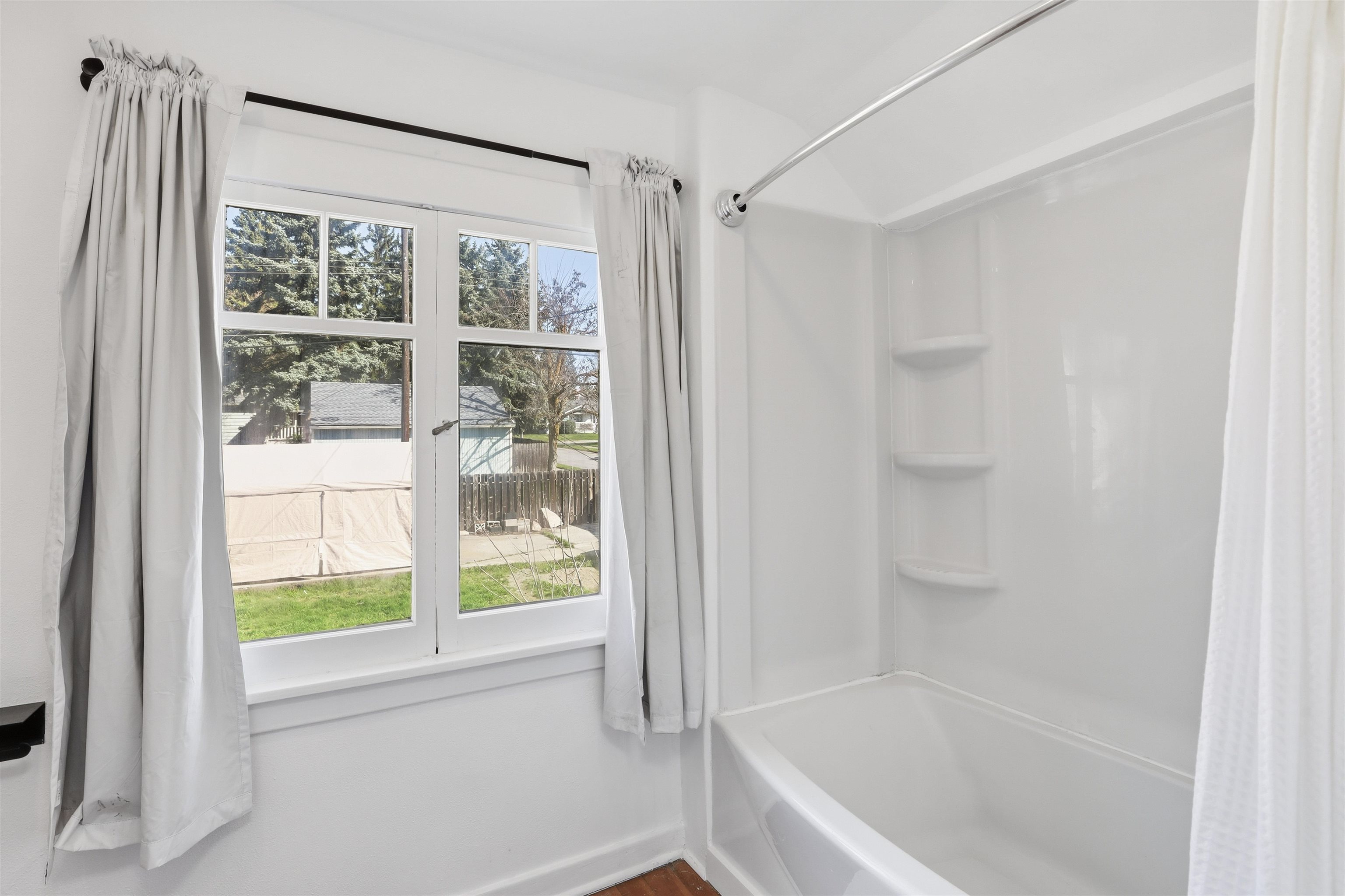 3402 W Kiernan Ave - Photo 21