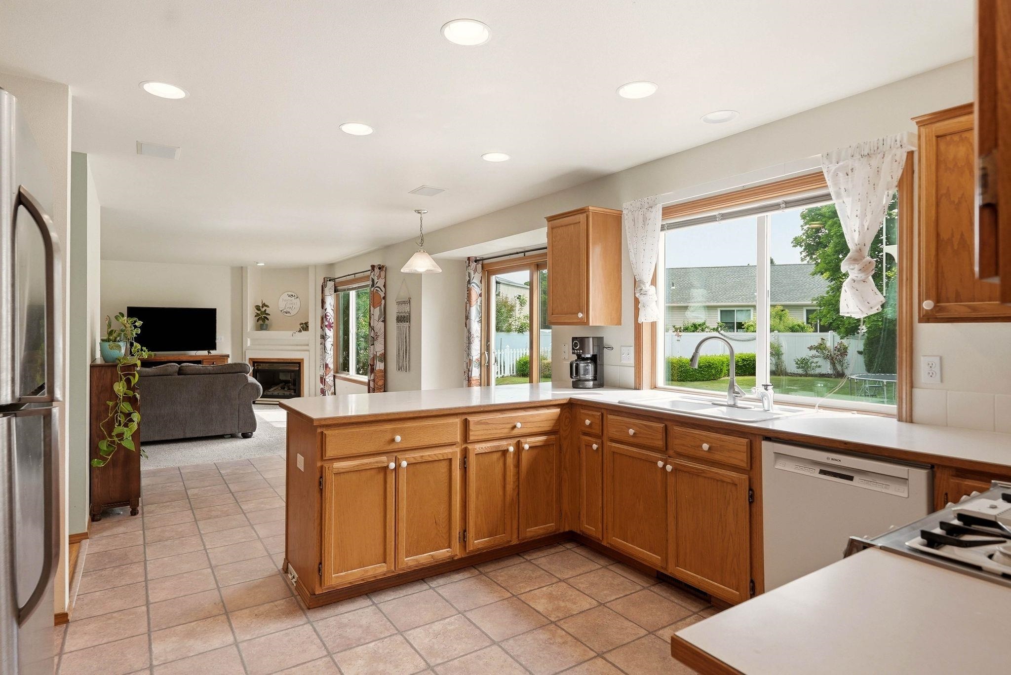 3825 S Bates Ct - Photo 9