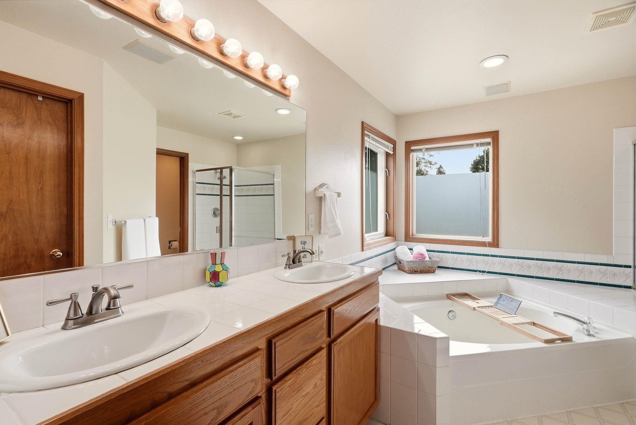 3825 S Bates Ct - Photo 18