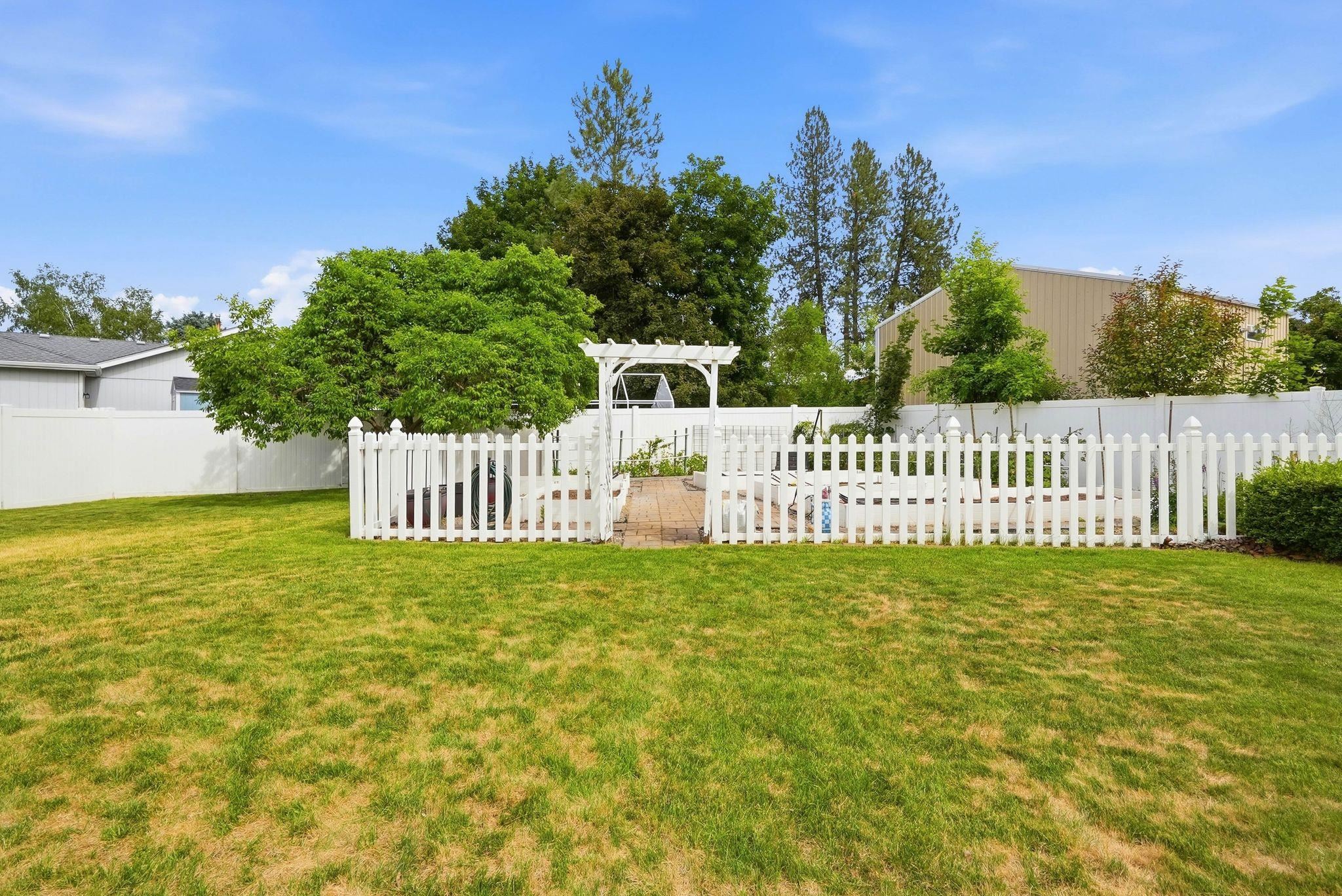 3825 S Bates Ct - Photo 32
