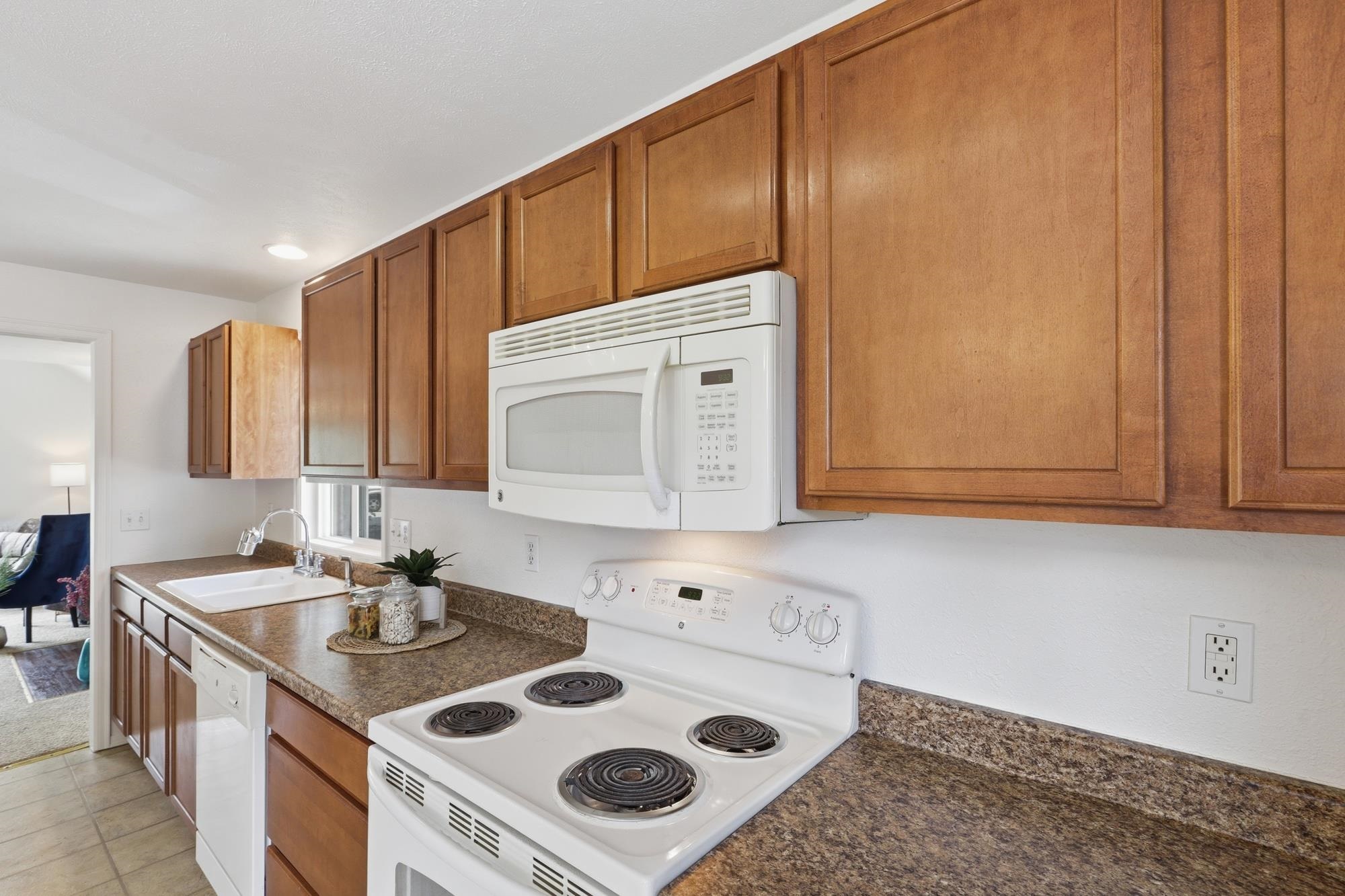 1623 E 15TH Ave - Photo 12