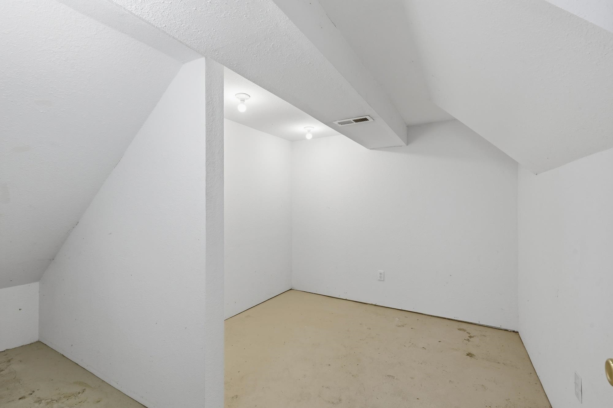 1623 E 15TH Ave - Photo 27
