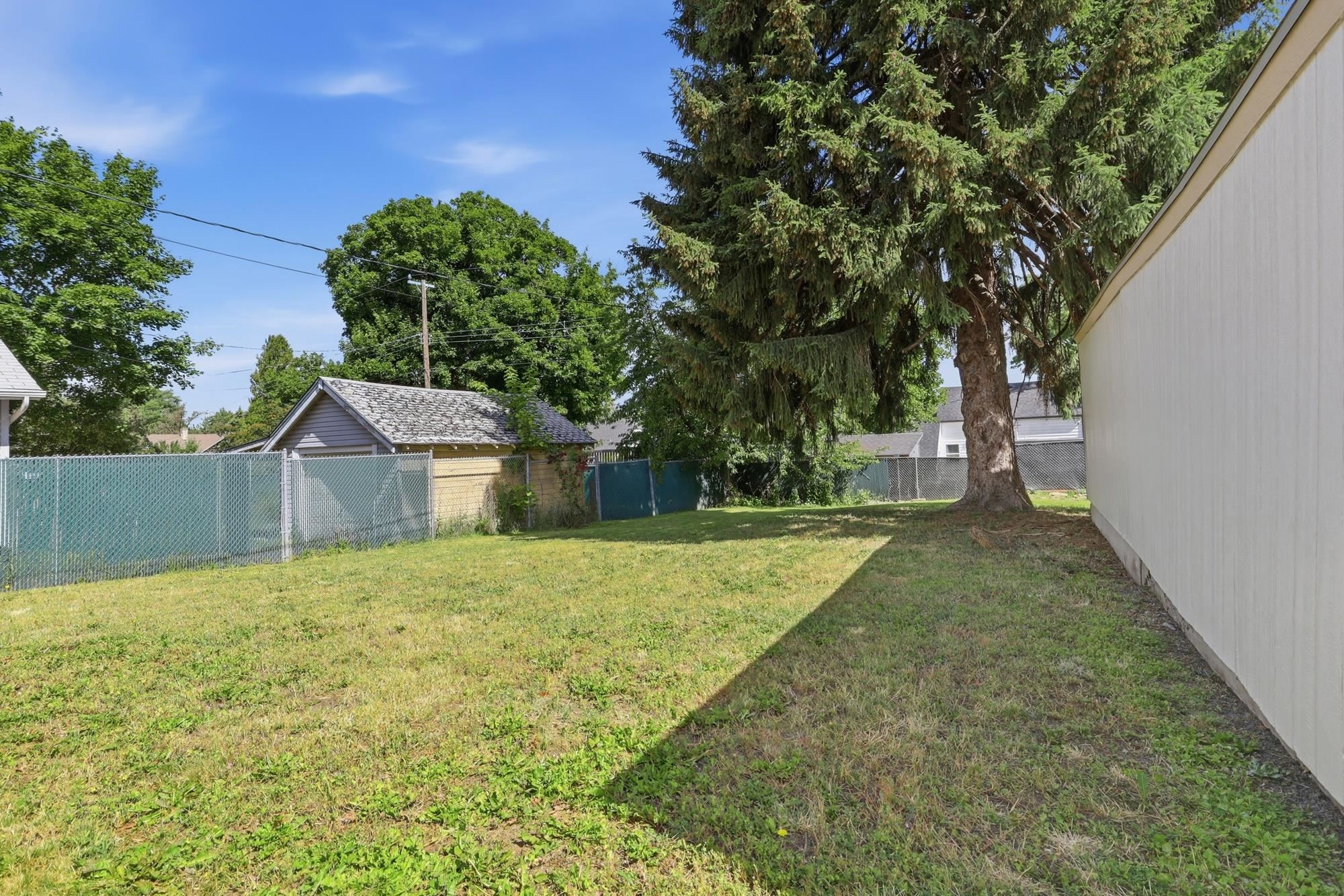 1623 E 15TH Ave - Photo 30