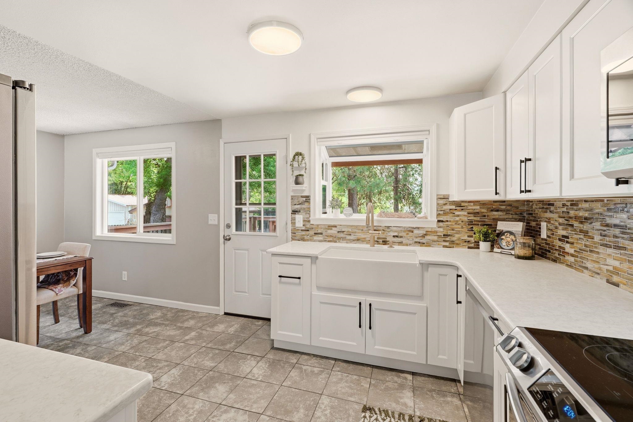 4221 W Everett Ave - Photo 9