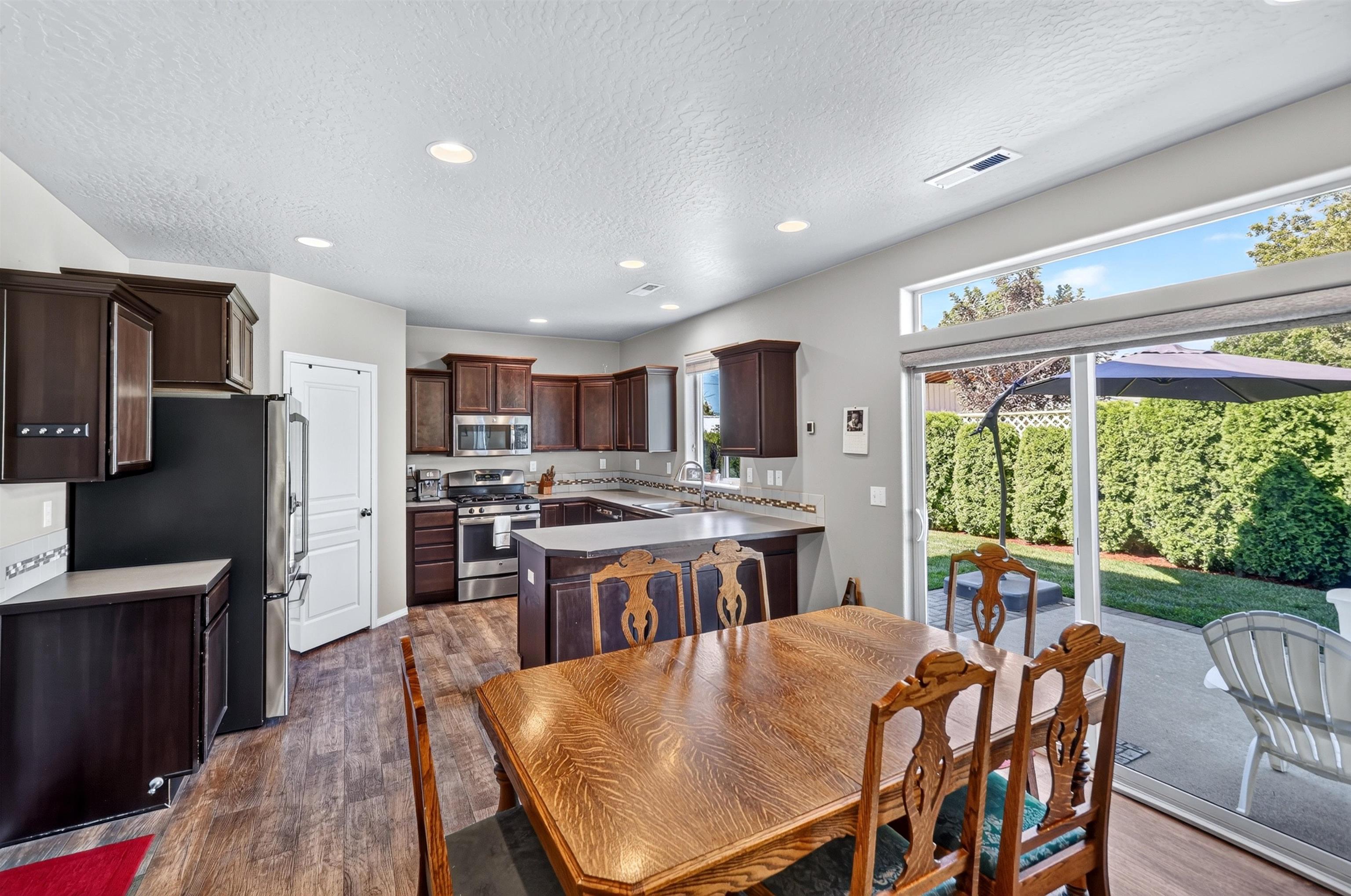 2813 N Harmony St - Photo 12