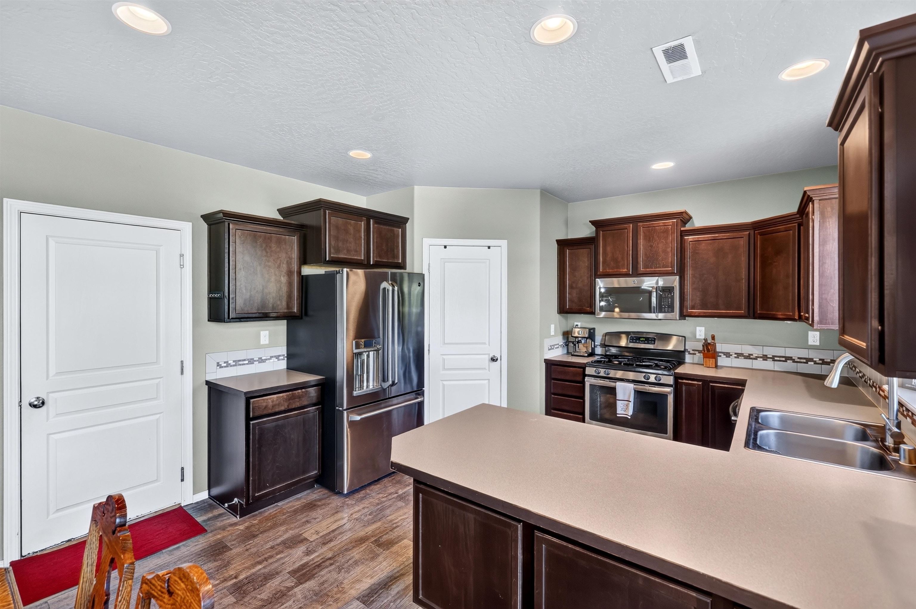 2813 N Harmony St - Photo 13