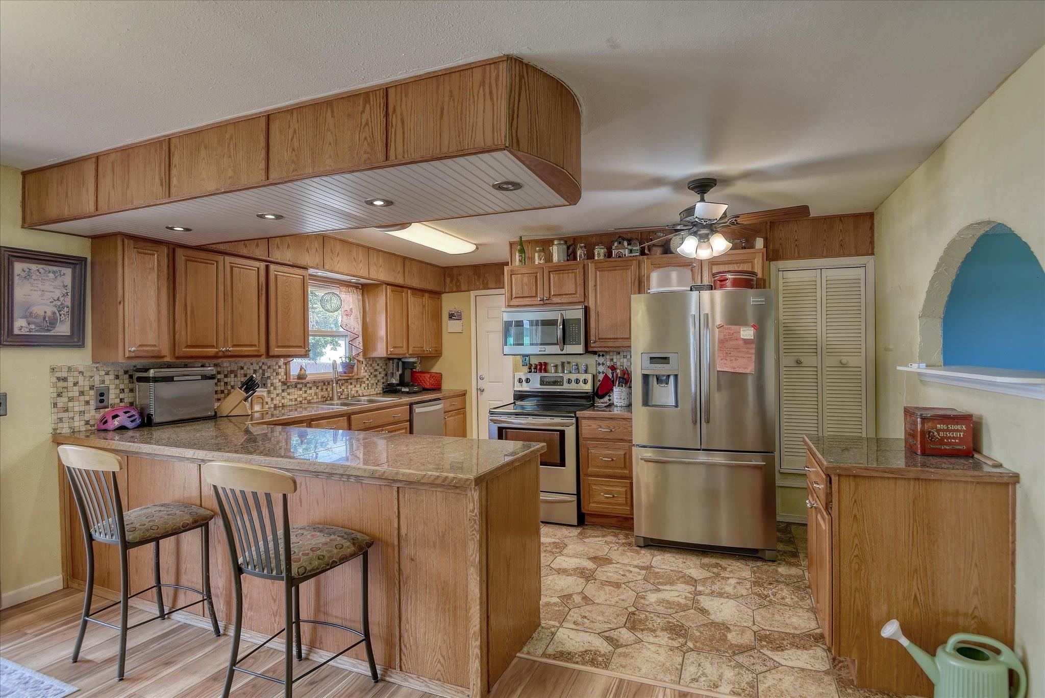 3907 E Cleveland Ave - Photo 8