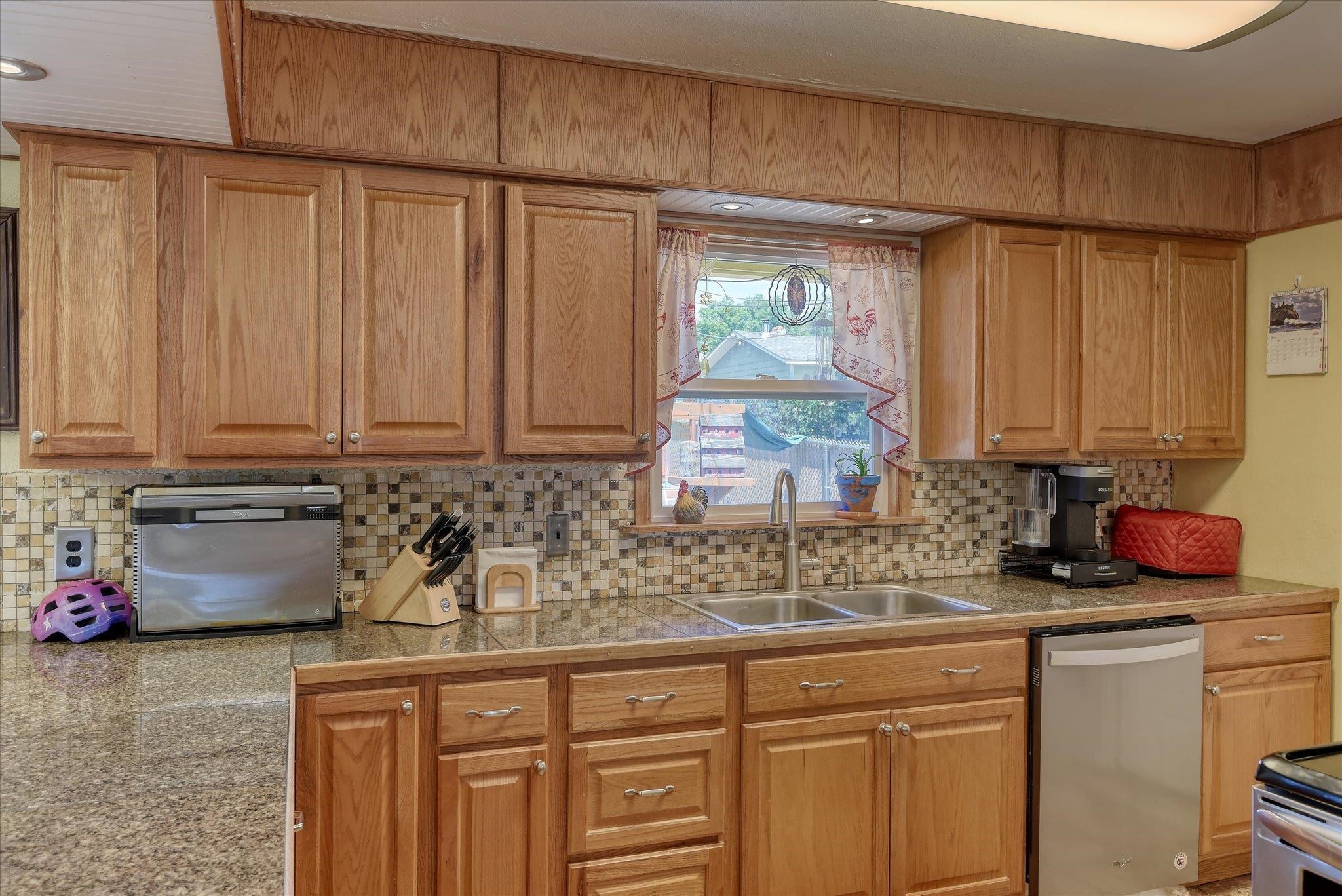 3907 E Cleveland Ave - Photo 10