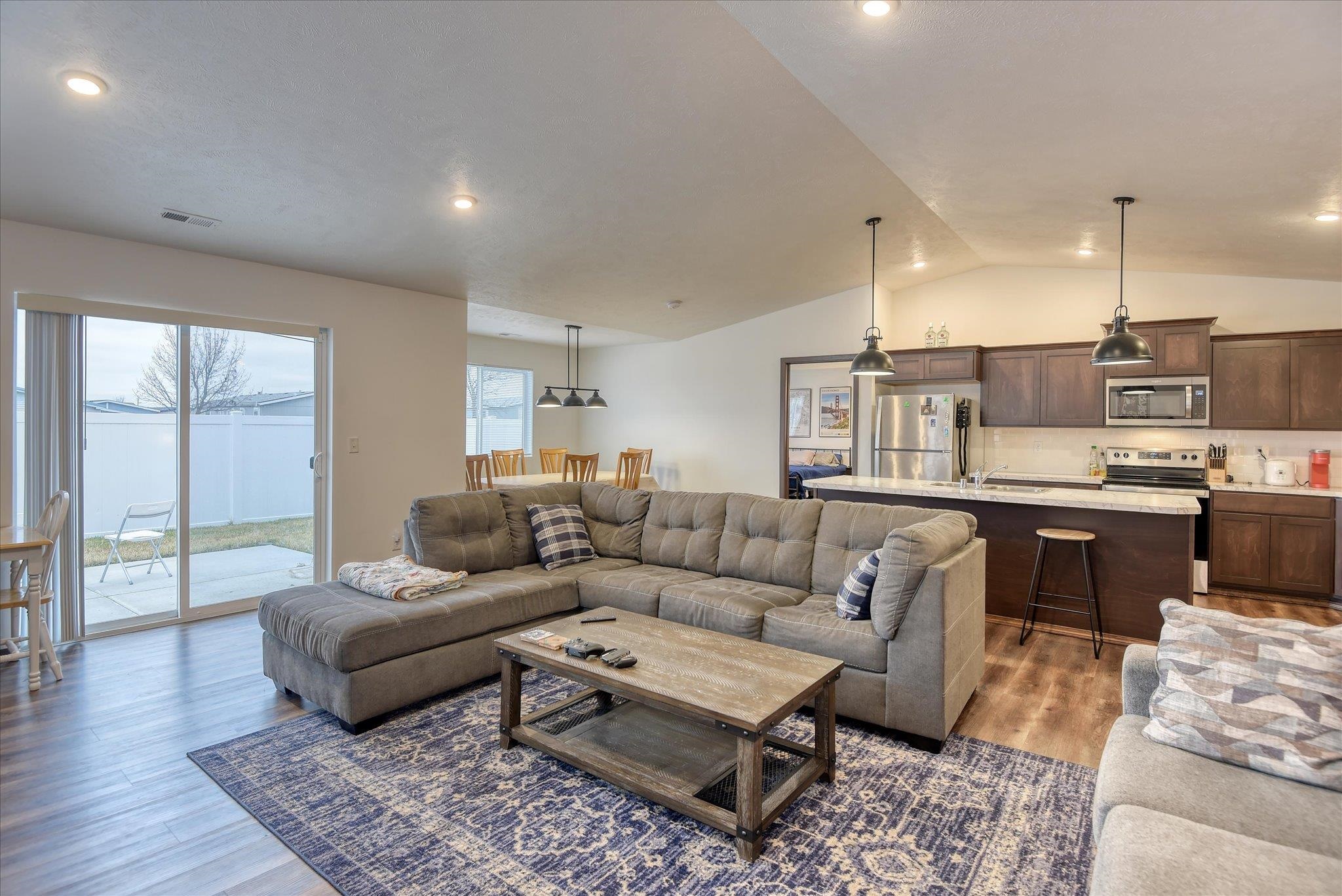 10330 W Salmonberry Rd - Photo 2