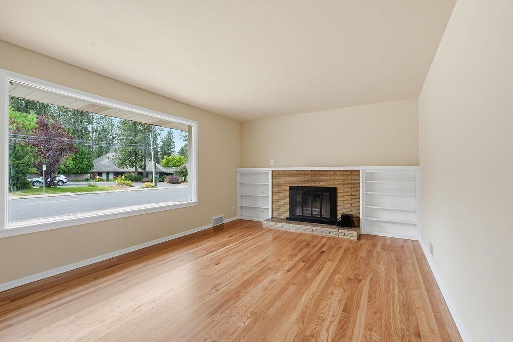 3003 S Bernard St - Photo 3