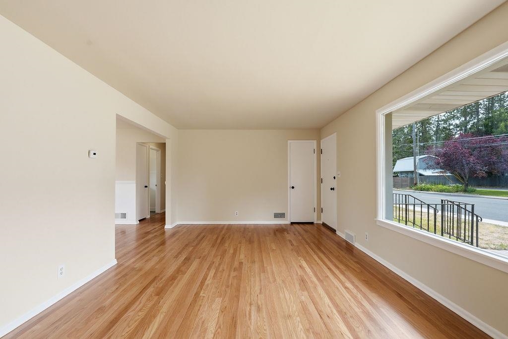3003 S Bernard St - Photo 4