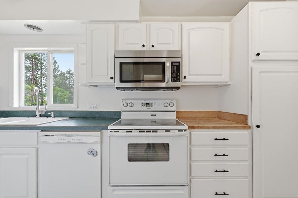 3003 S Bernard St - Photo 6