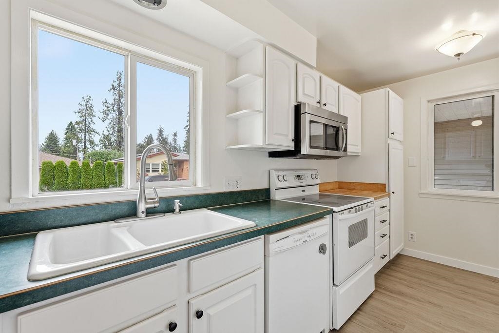 3003 S Bernard St - Photo 8