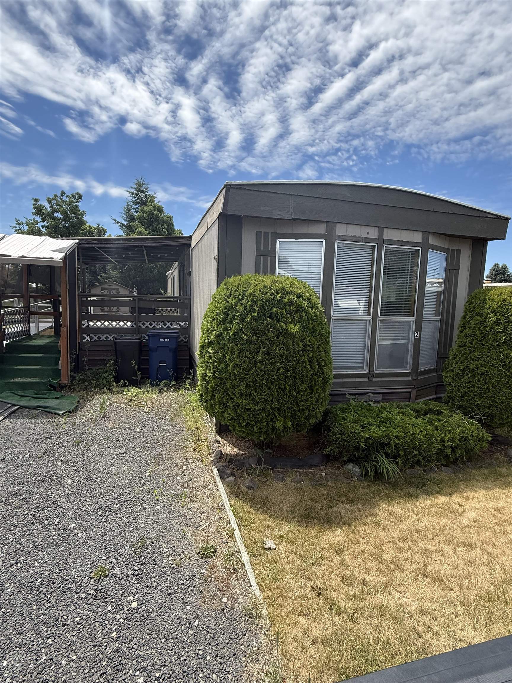 7303 N Crestline Ave - Photo 1
