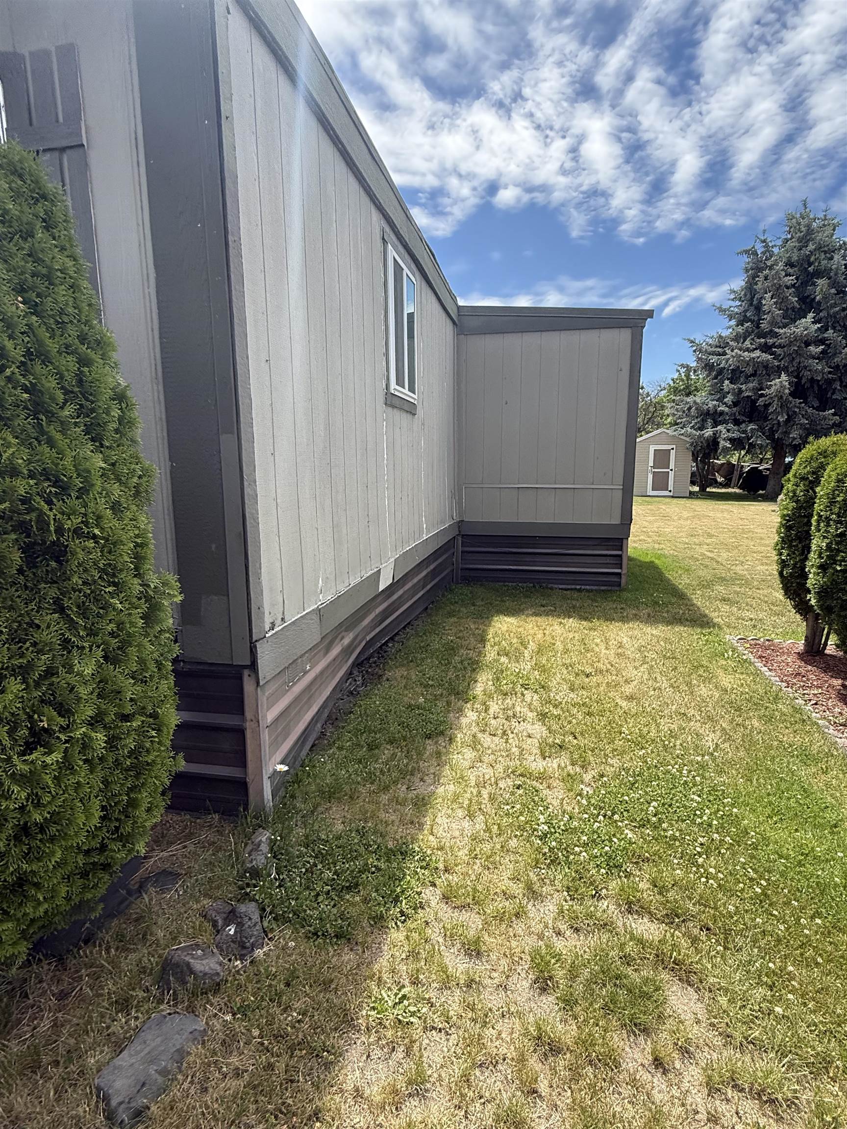 7303 N Crestline Ave - Photo 2