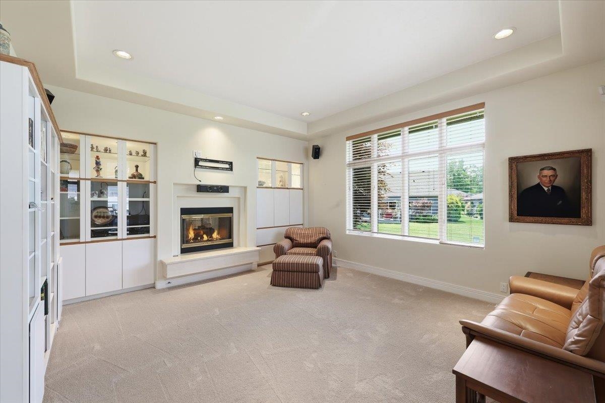 5010 S Woodfield Ln - Photo 4