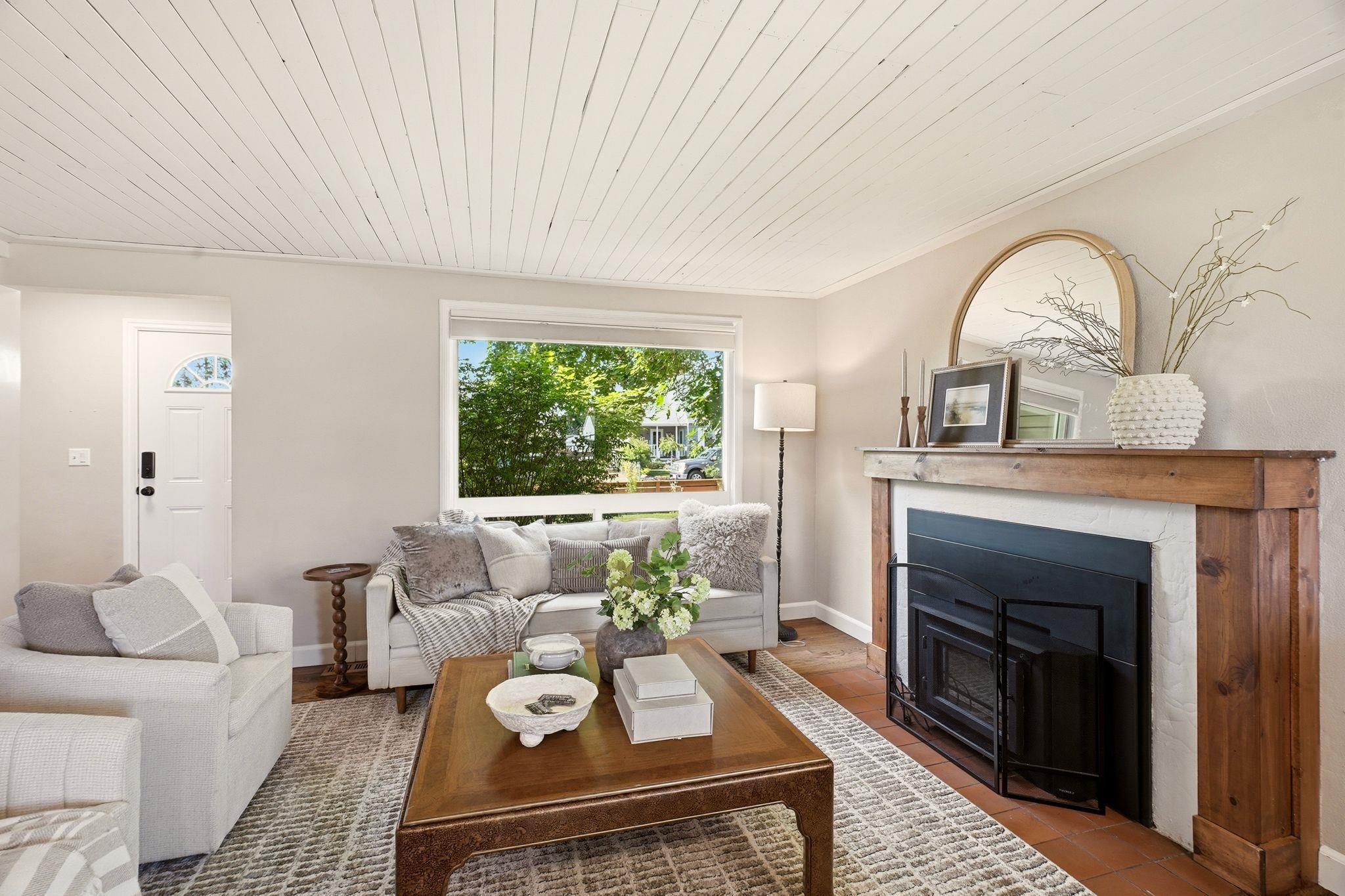 2704 W Queen Ave - Photo 6