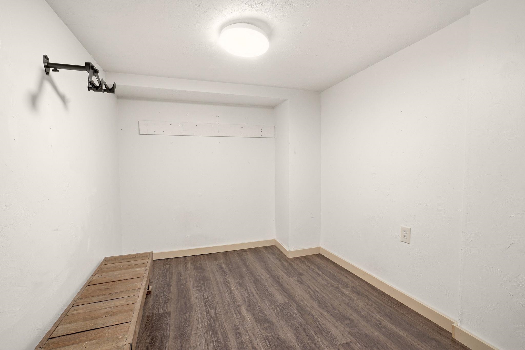 2704 W Queen Ave - Photo 26