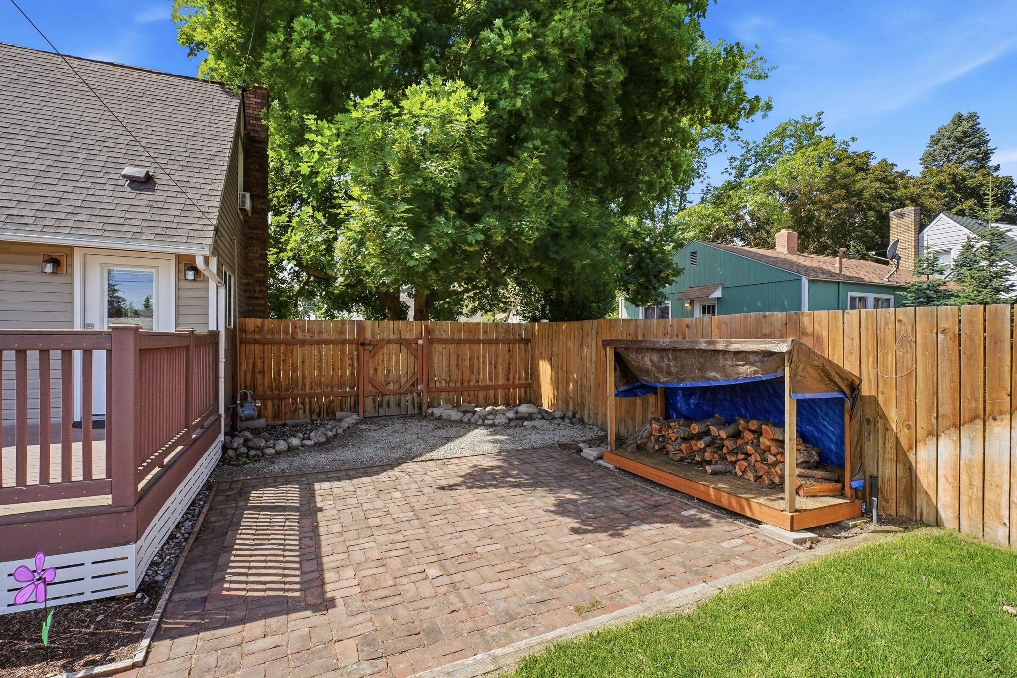 2704 W Queen Ave - Photo 30