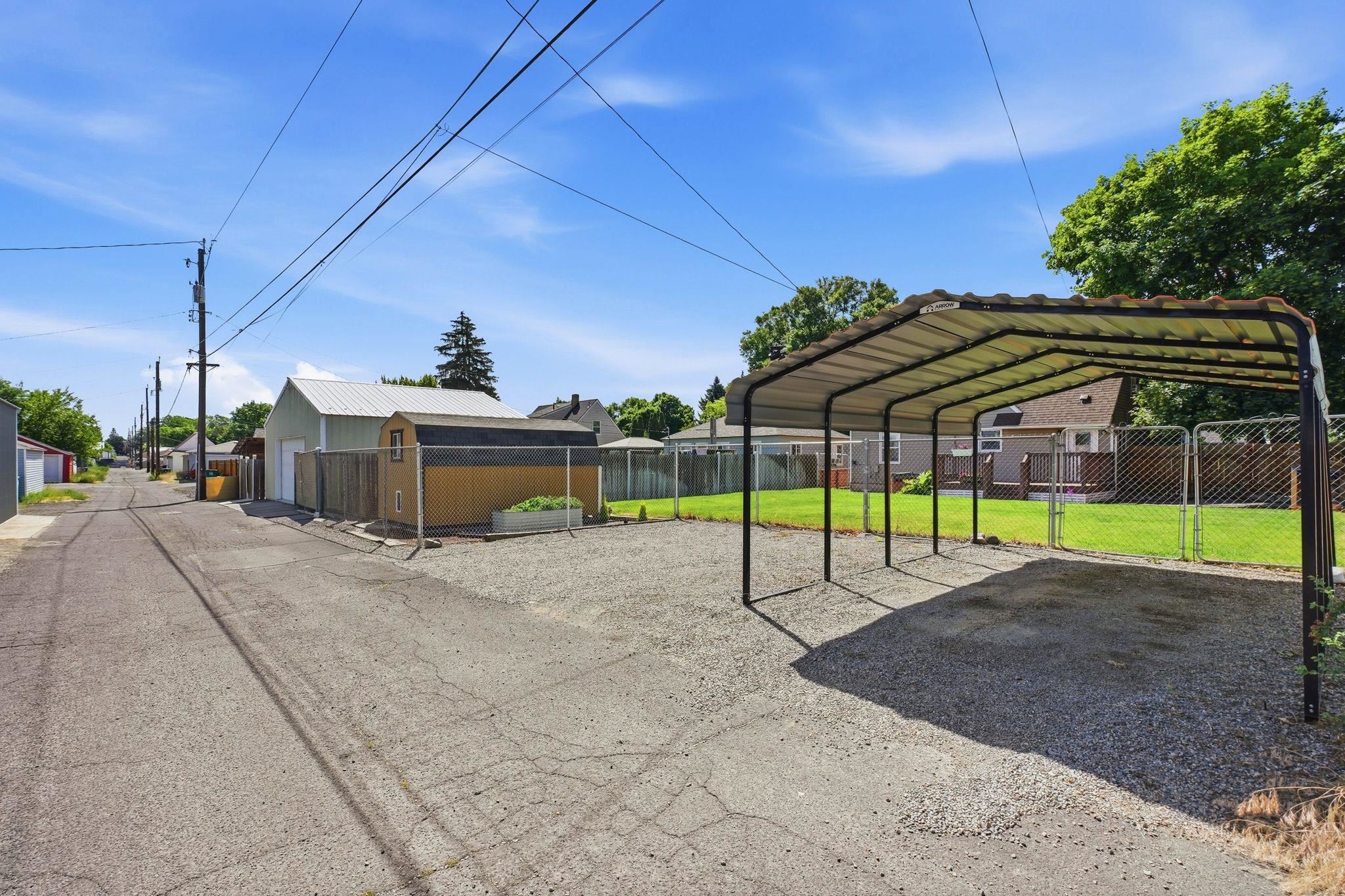 2704 W Queen Ave - Photo 36
