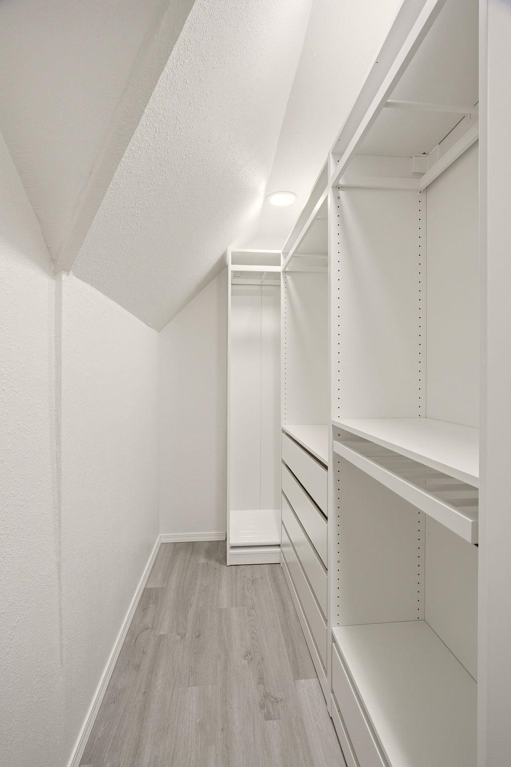 2704 W Queen Ave - Photo 18