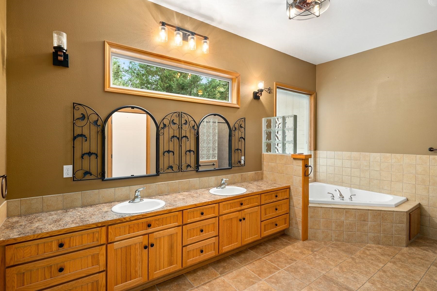 7001 E Chattaroy Rd - Photo 20