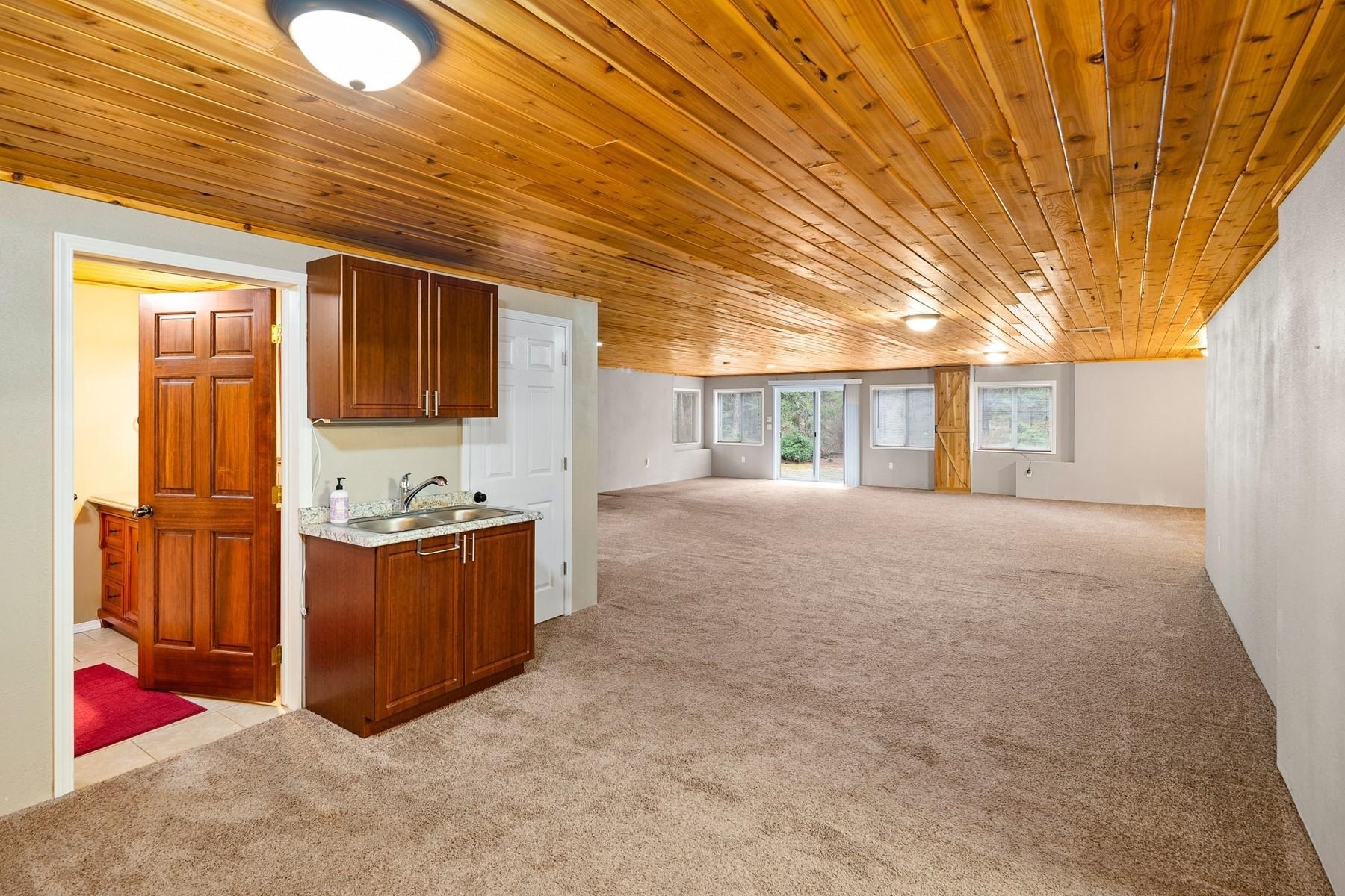 7001 E Chattaroy Rd - Photo 32