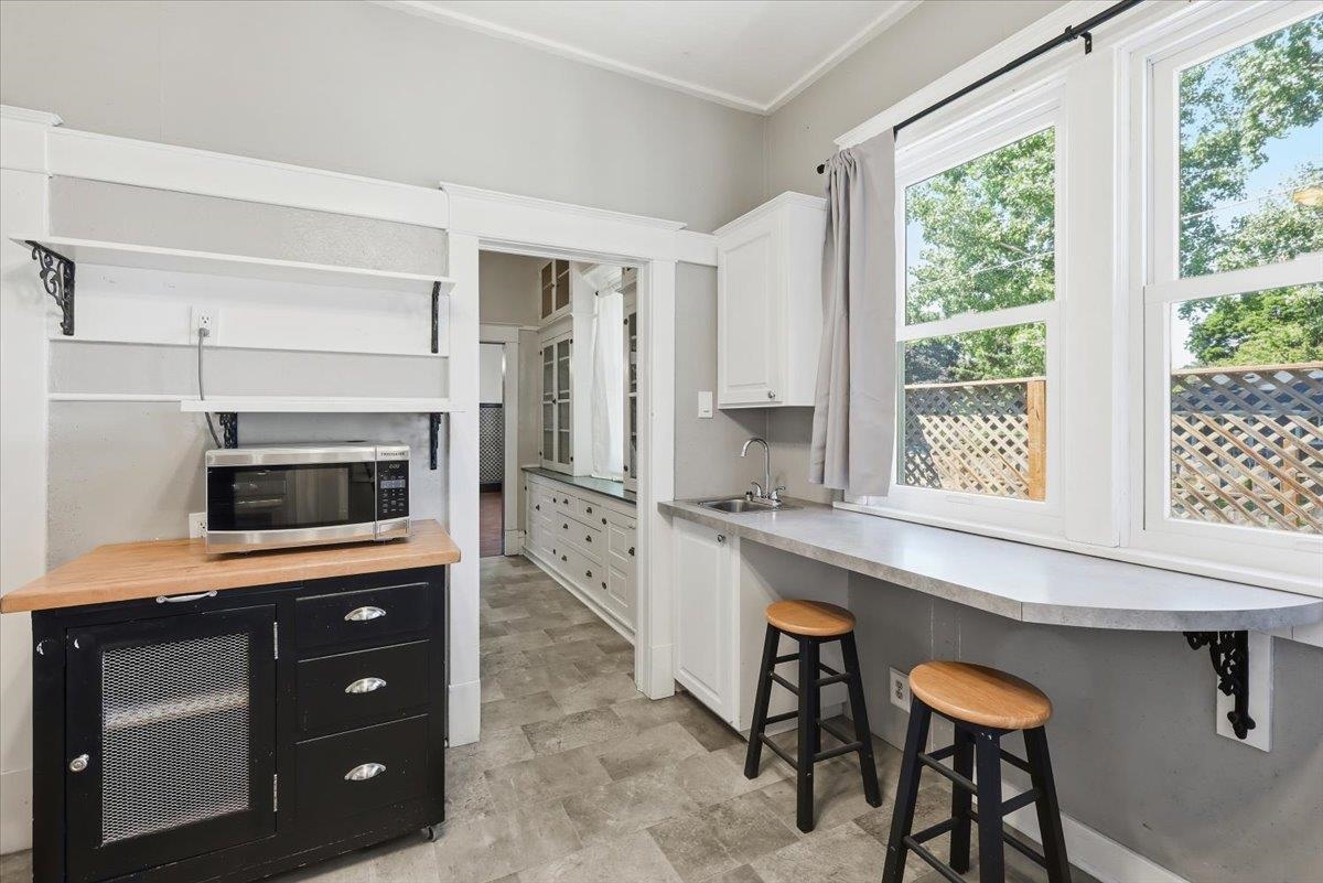 1903 E Glass Ave - Photo 9