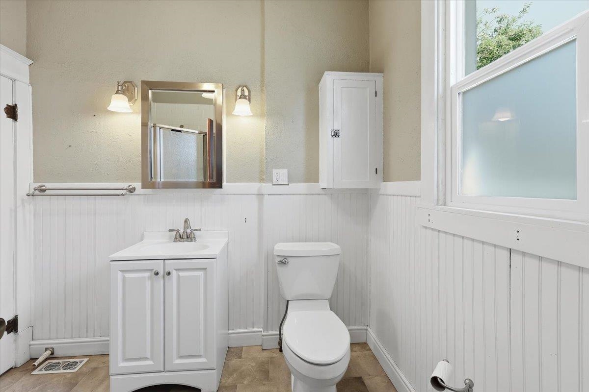 1903 E Glass Ave - Photo 14