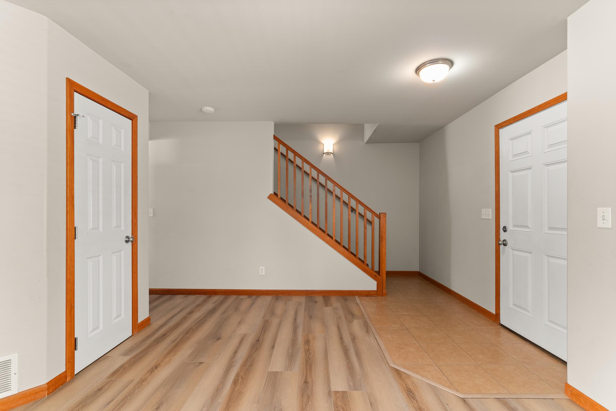 1613 E Beacon Ln - Photo 5