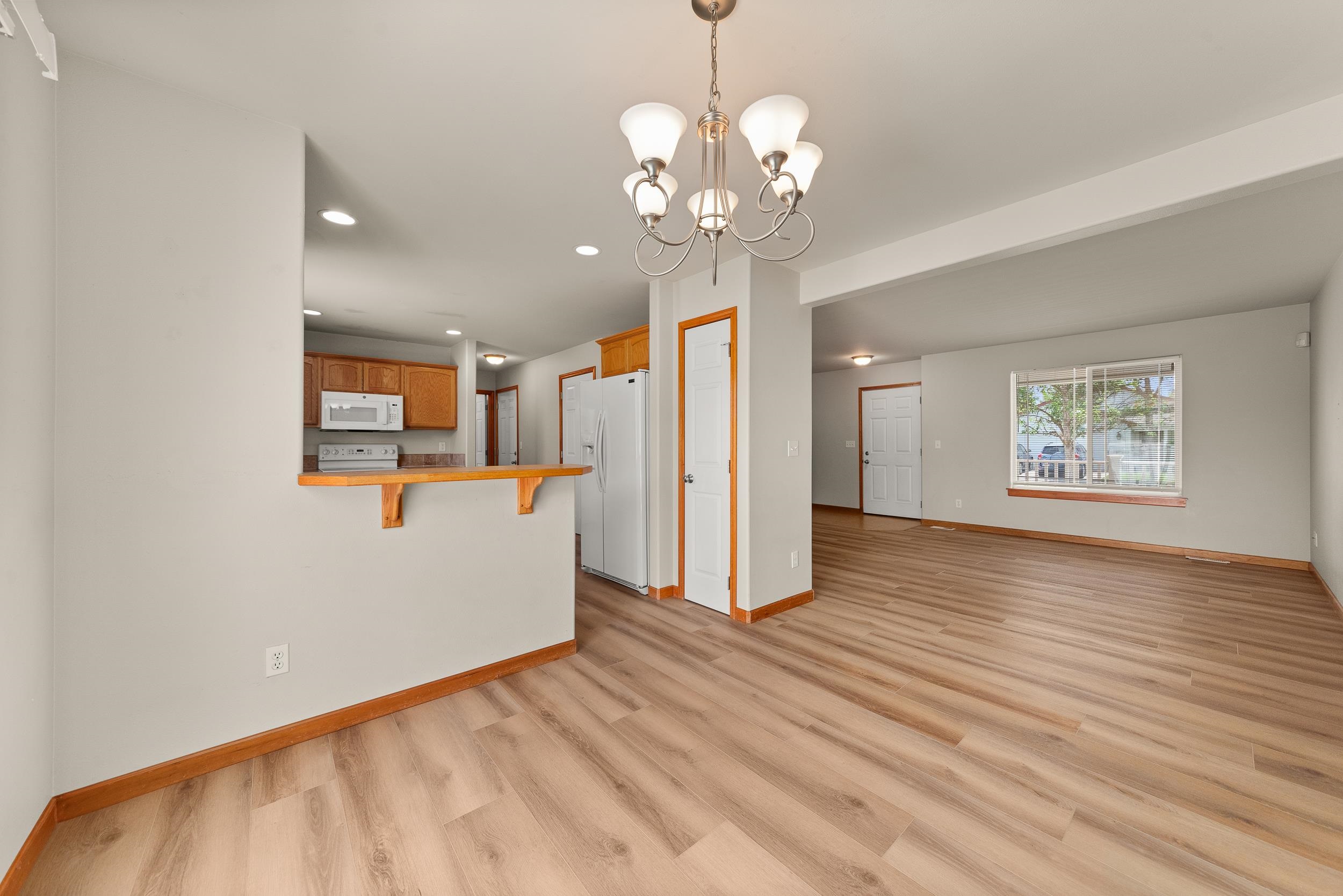 1613 E Beacon Ln - Photo 10