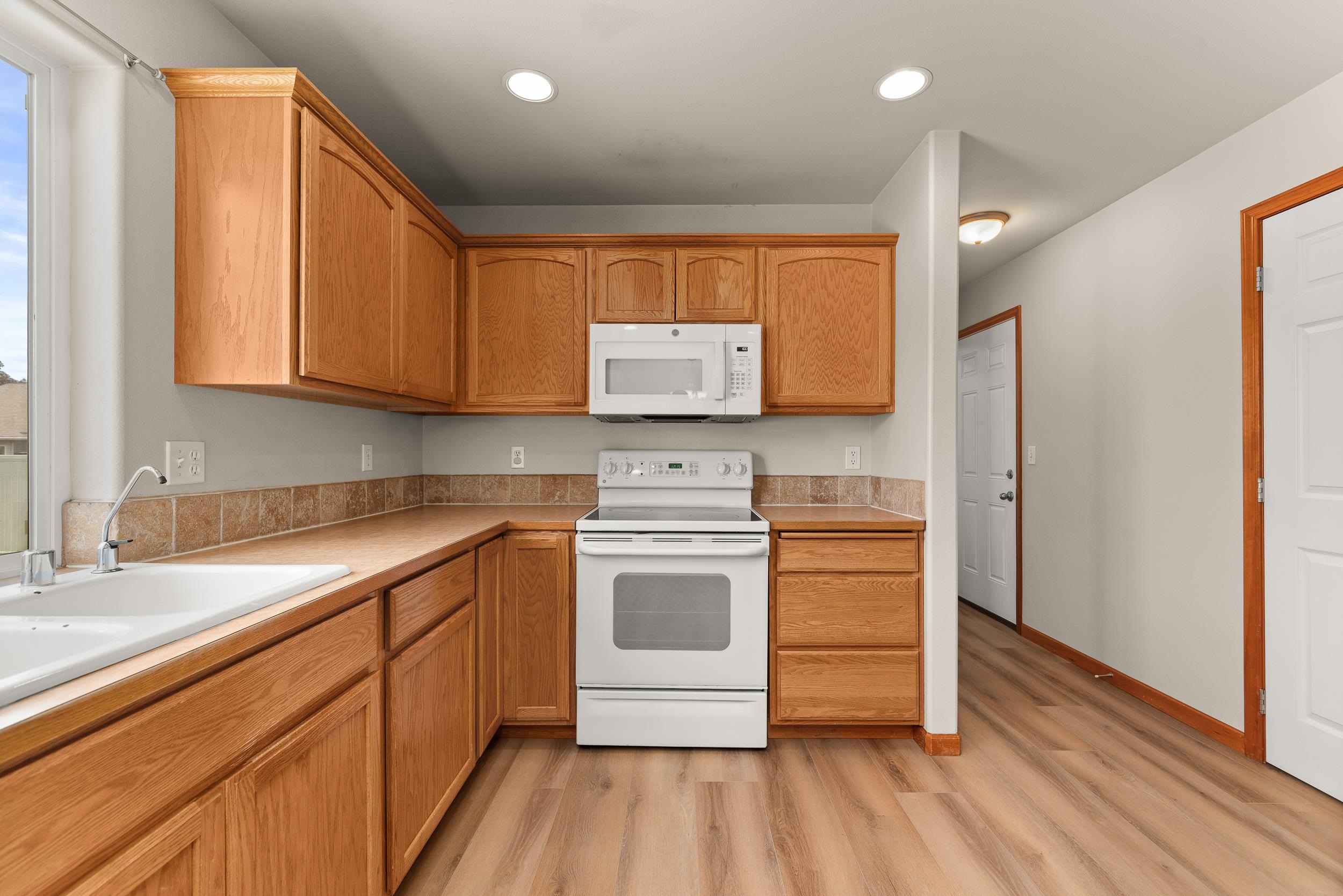 1613 E Beacon Ln - Photo 13