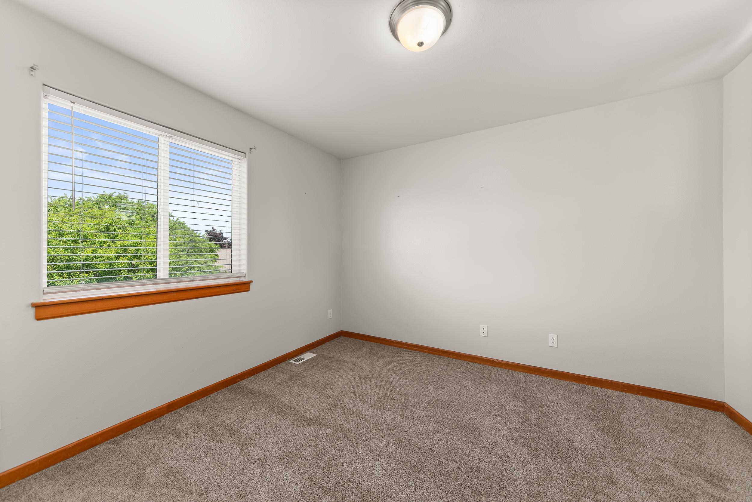 1613 E Beacon Ln - Photo 23