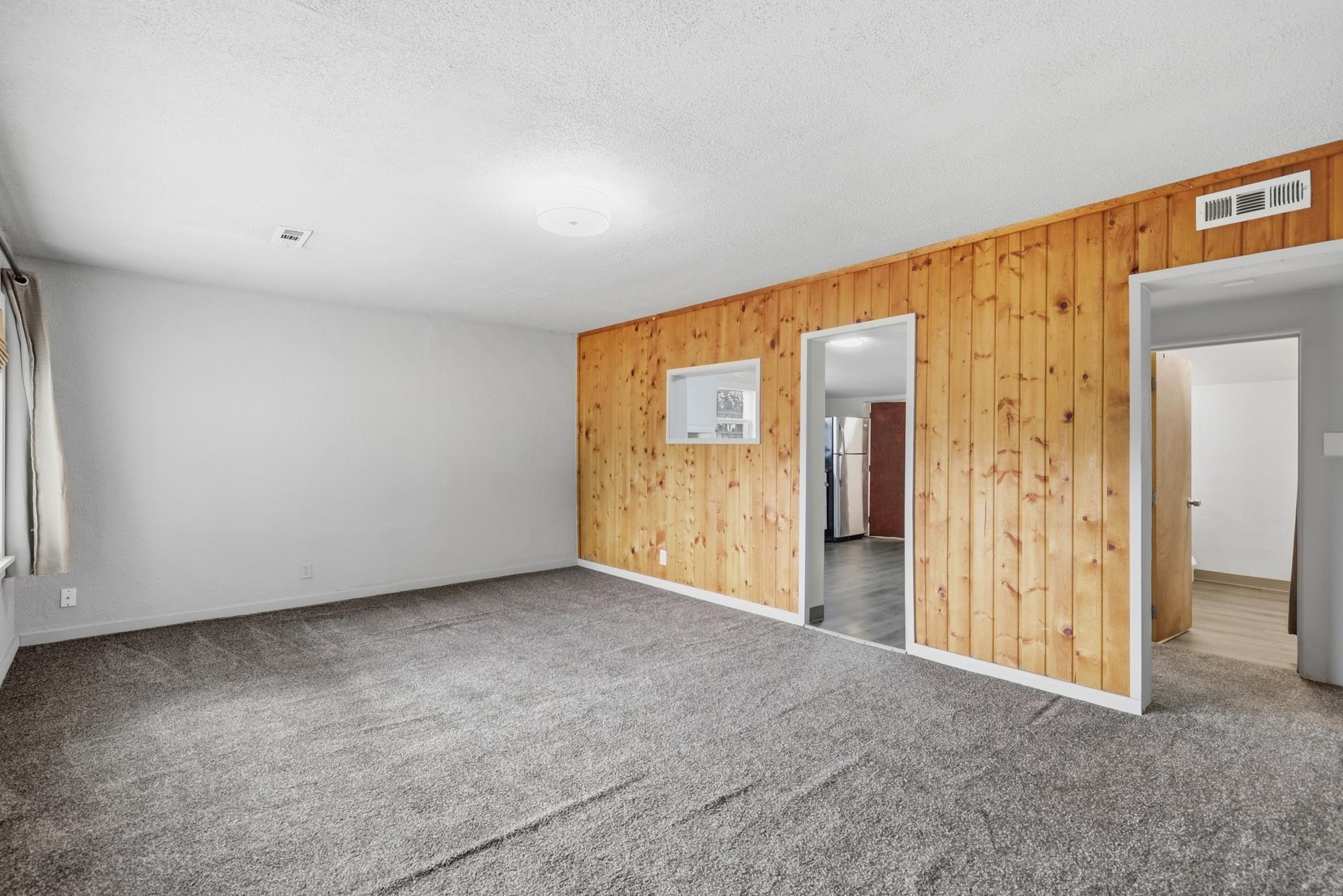 1711 E Desmet Ave - Photo 3