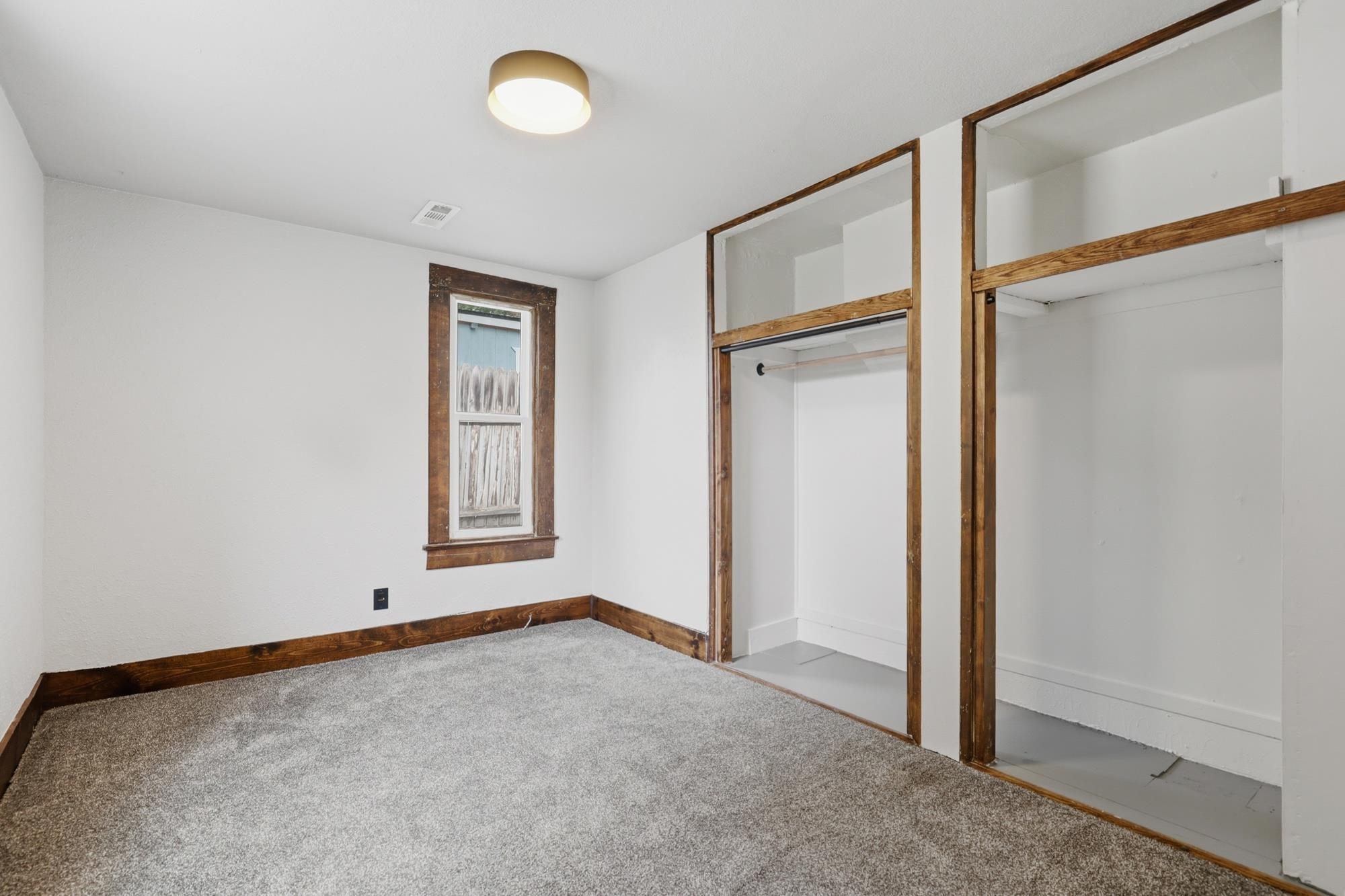 1711 E Desmet Ave - Photo 8