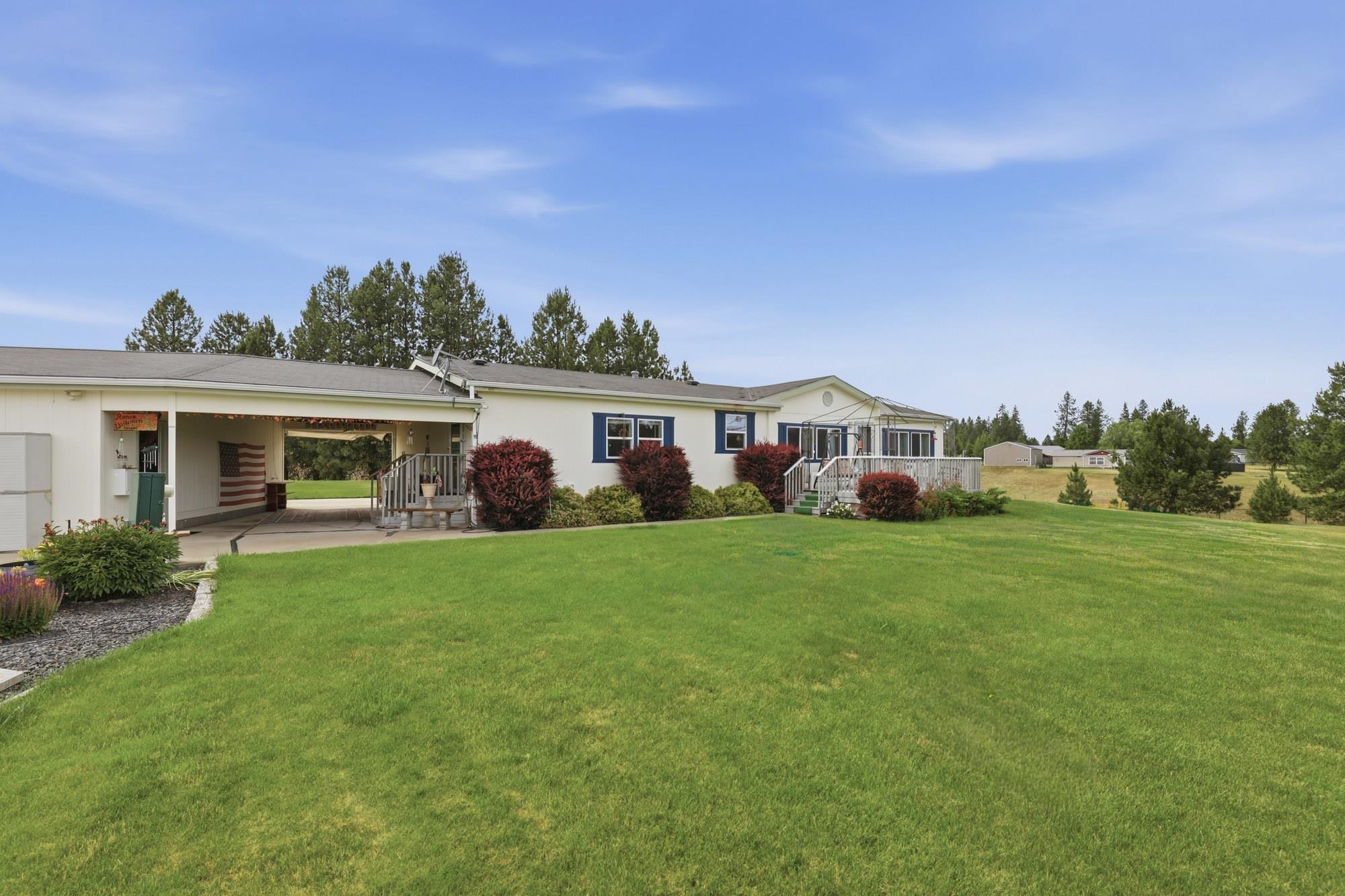 1702 W Denison-Chattaroy Rd - Photo 3