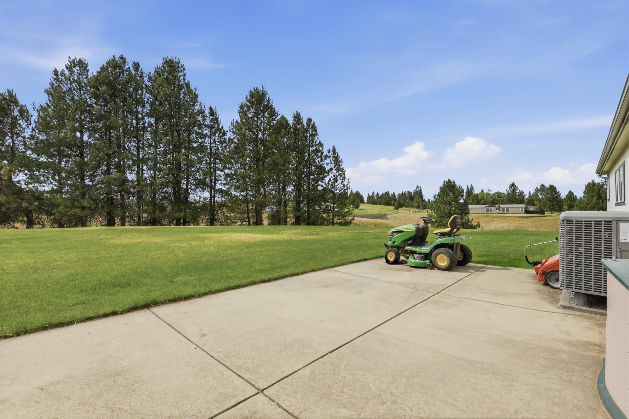 1702 W Denison-Chattaroy Rd - Photo 24