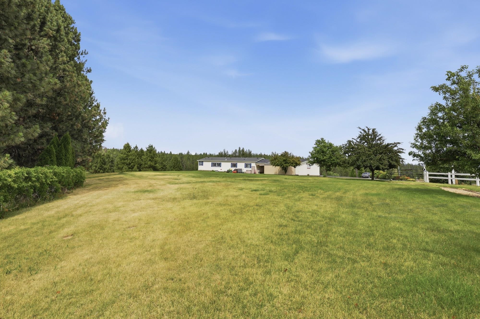 1702 W Denison-Chattaroy Rd - Photo 26