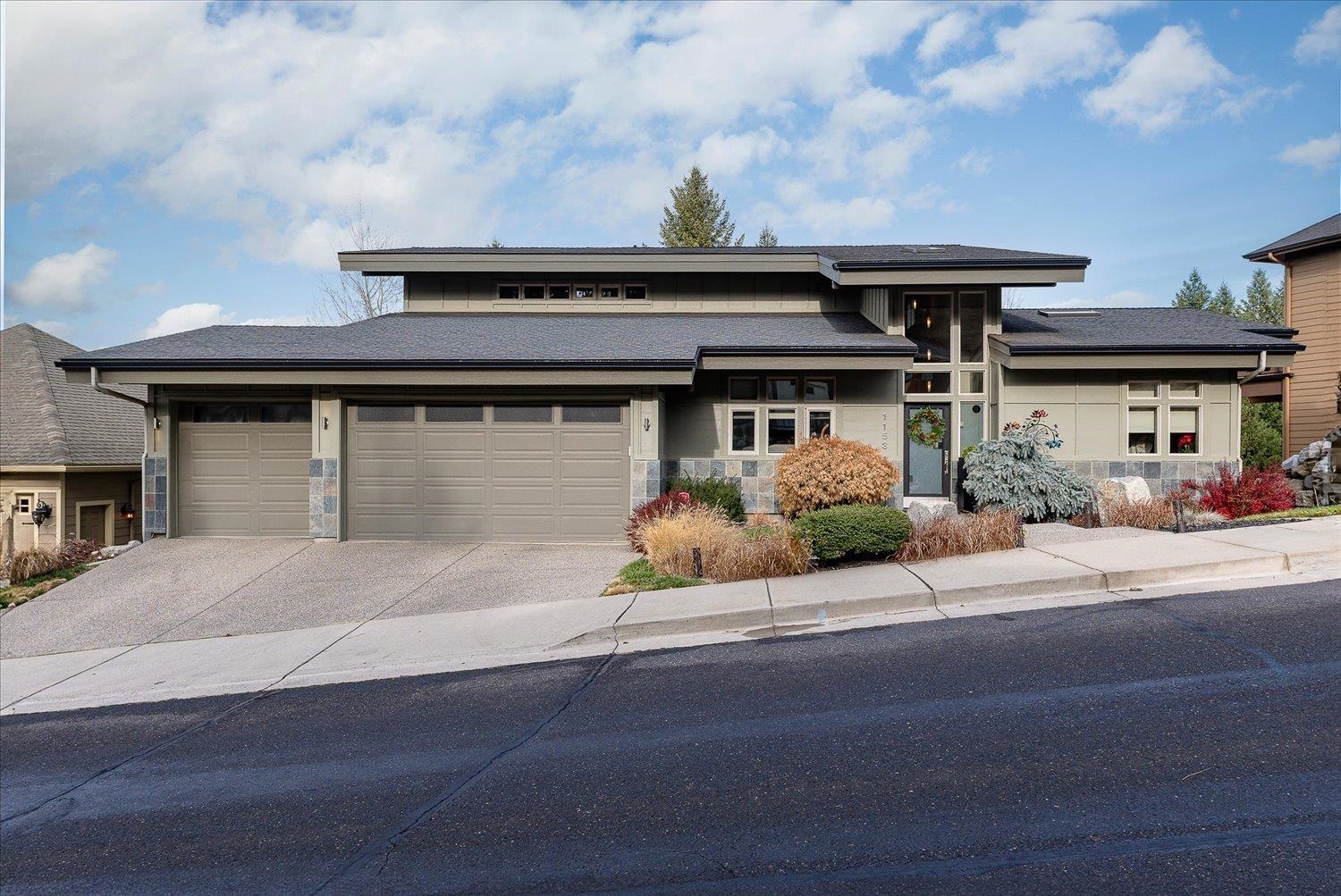 1153 E Wandermere Estates Ln - Photo 1
