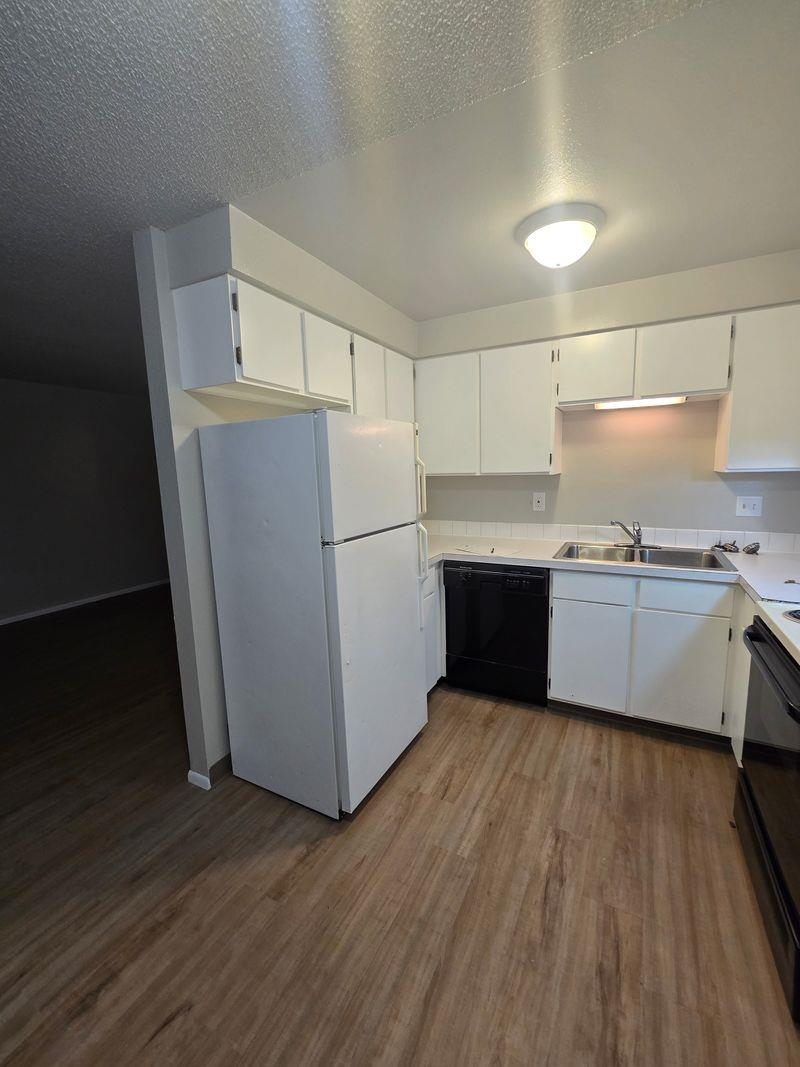 1902 E Everett Ave - Photo 5