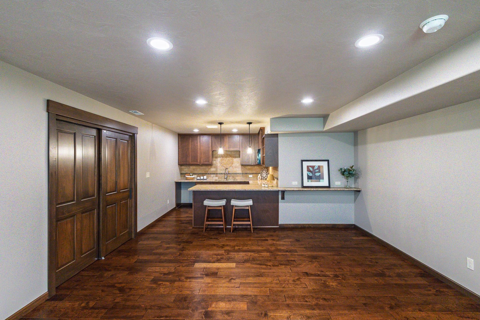 2120 S Selkirk Dr - Photo 35