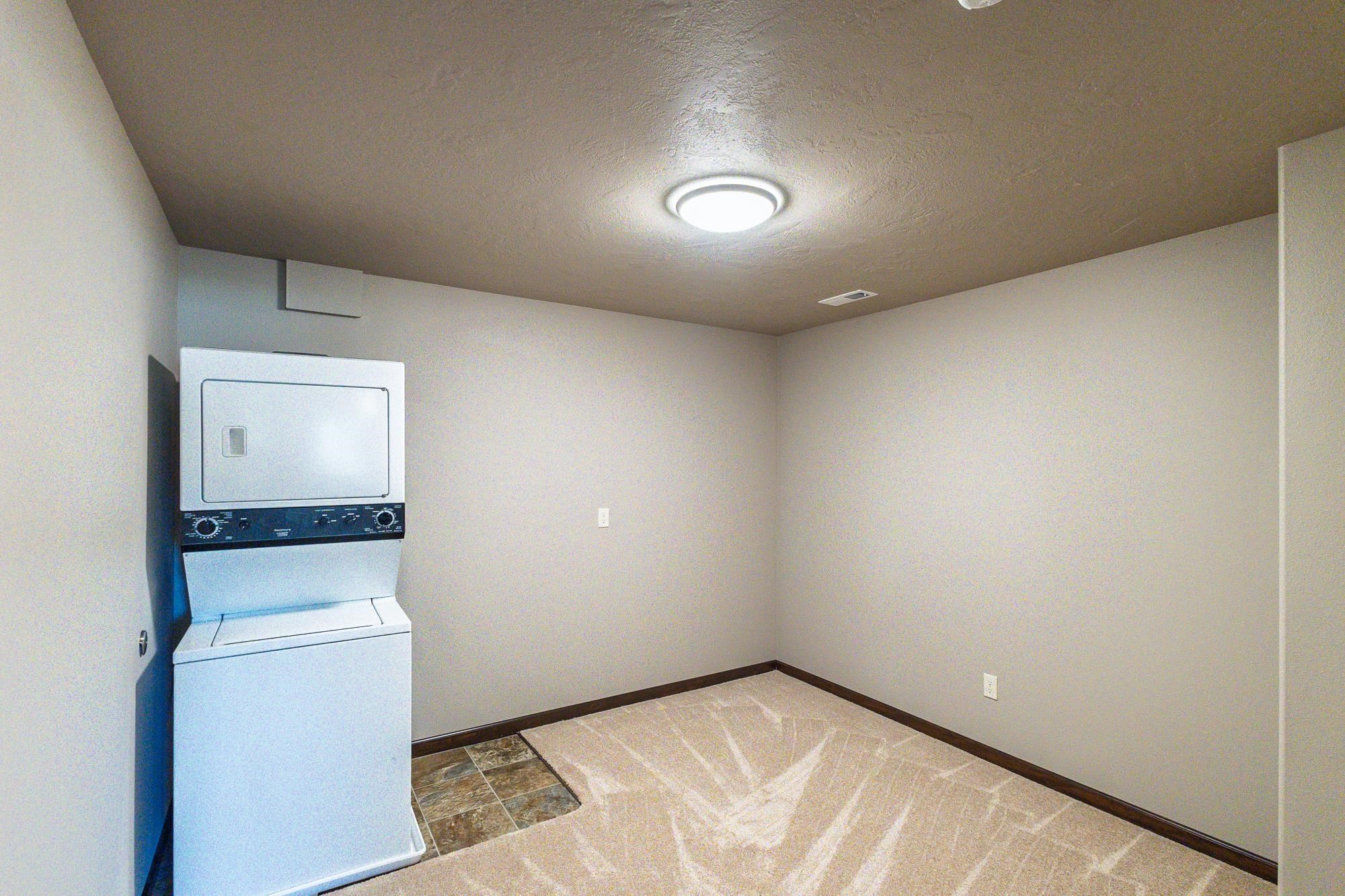 2120 S Selkirk Dr - Photo 38