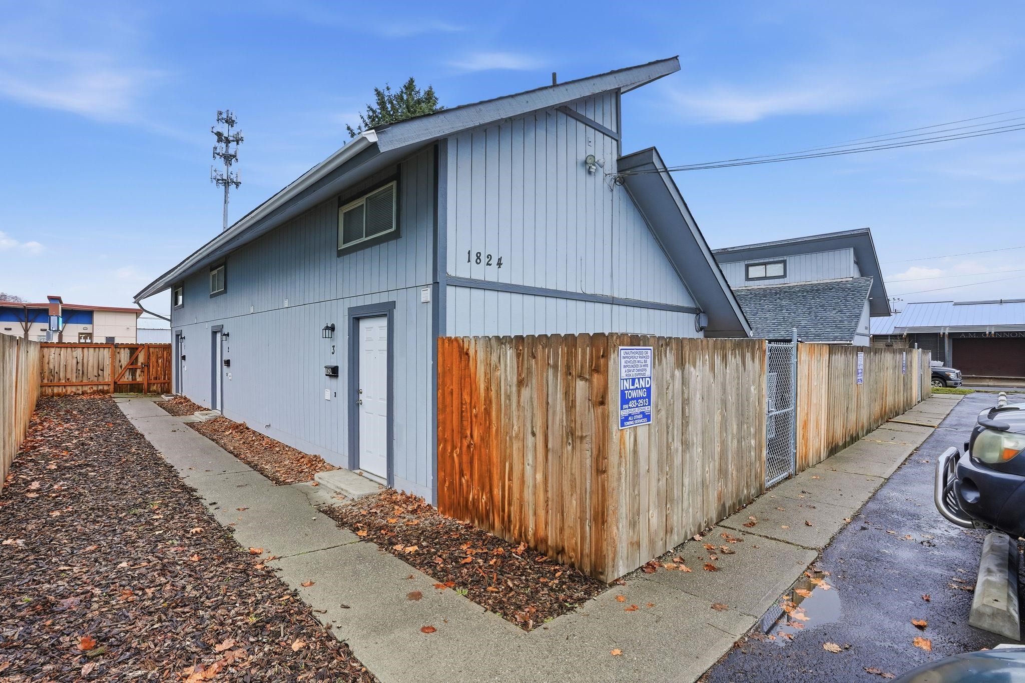 1824 W Maxwell Ave - Photo 1