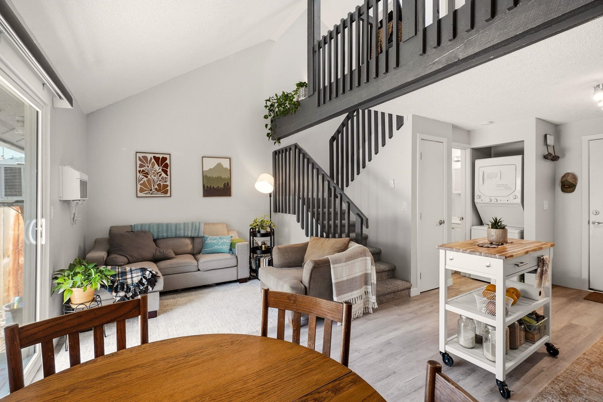 1824 W Maxwell Ave - Photo 8