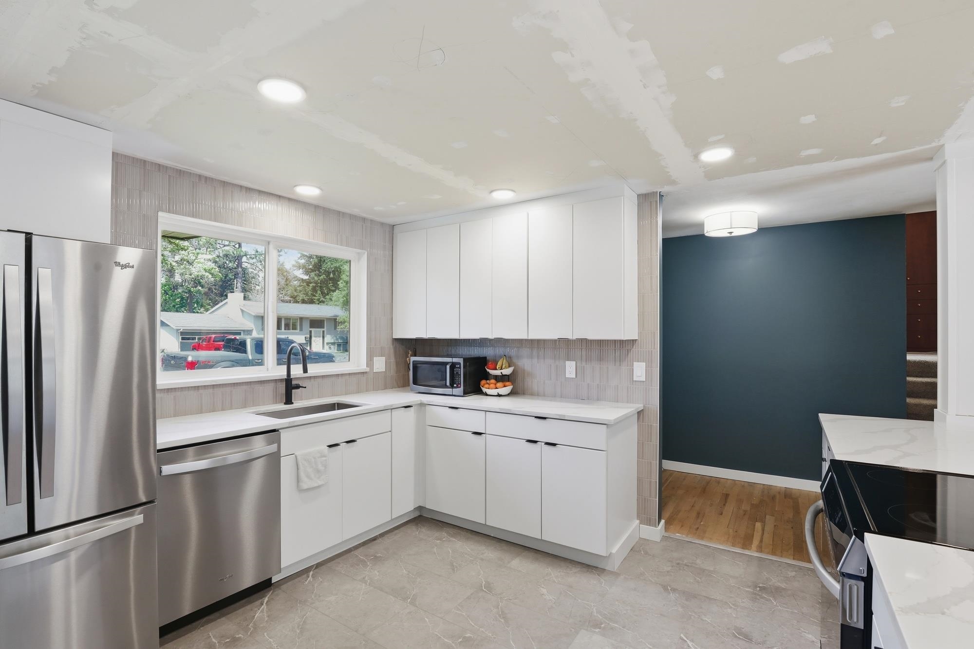 413 N 3rd St - Photo 14