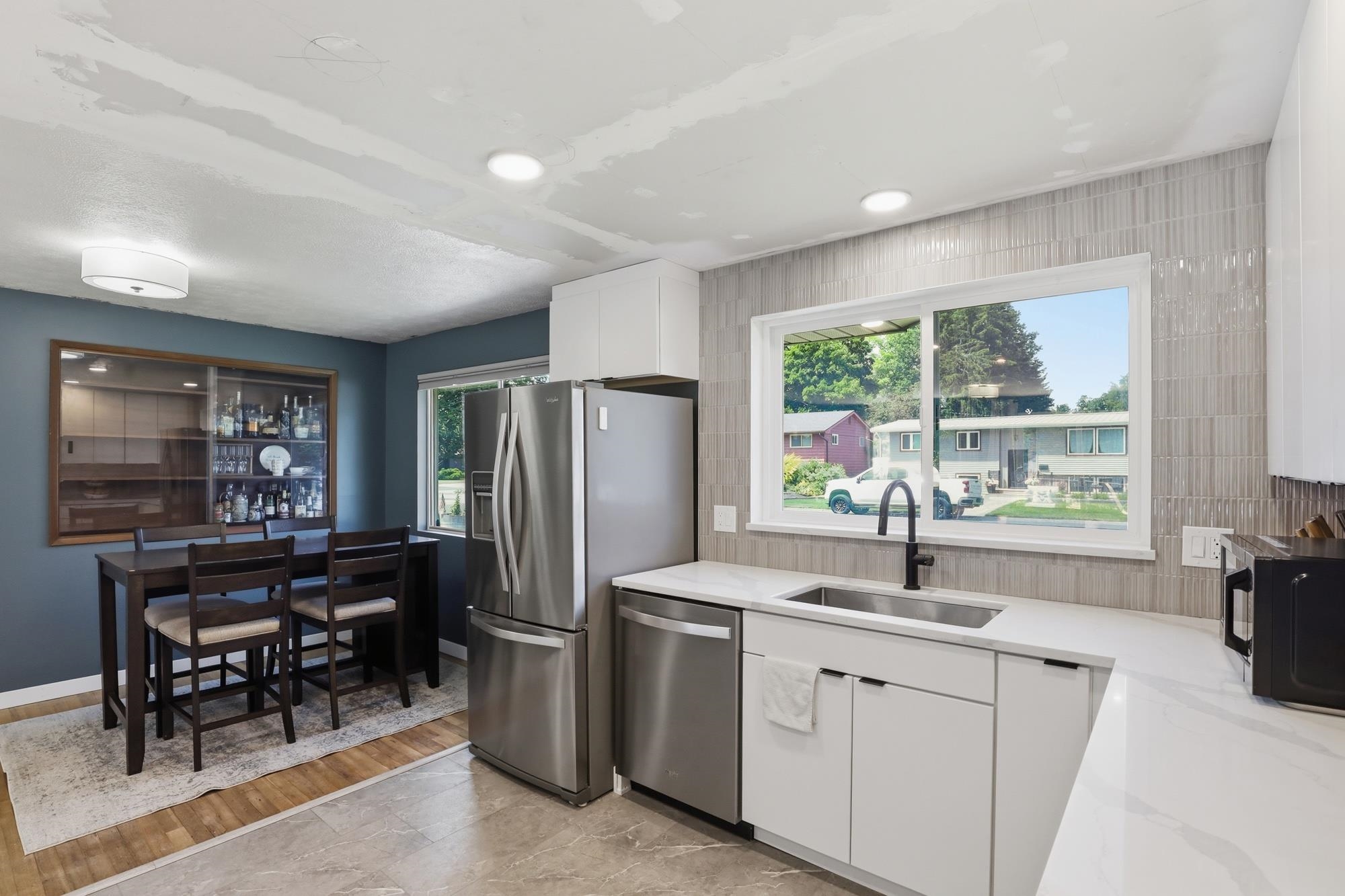 413 N 3rd St - Photo 15